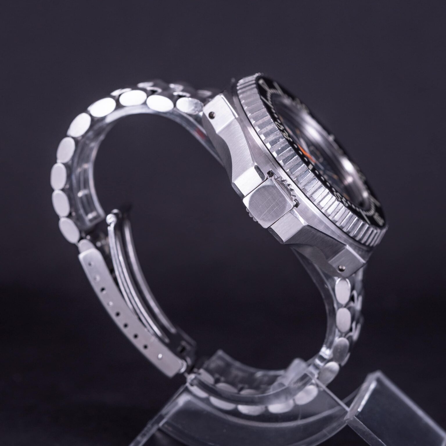 Omega-Plo-Prof-600-4.jpg