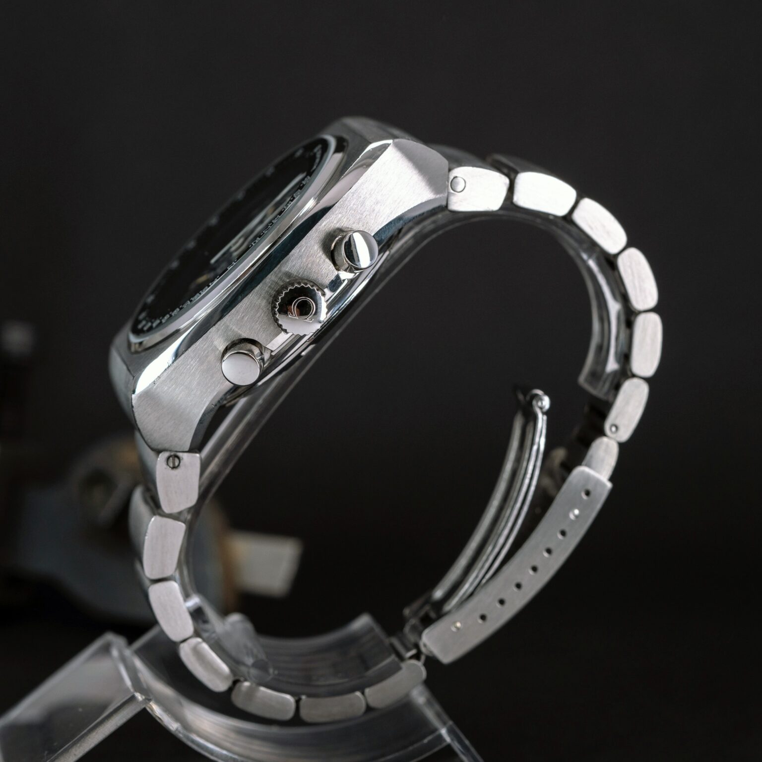 Omega-Speedmaster-125-1975-3-2.jpg