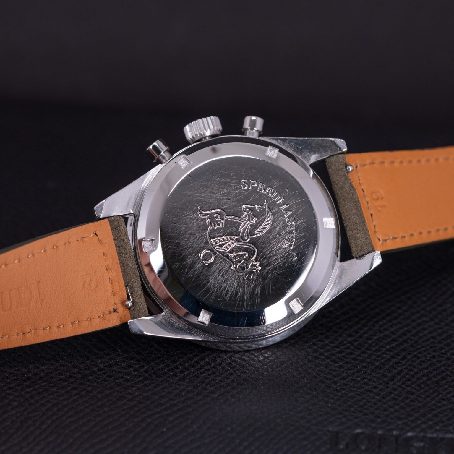Omega-Speedmaster-2998-61-3.jpg