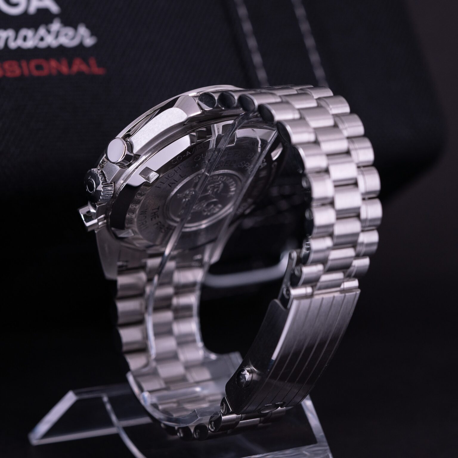 Omega-Speedmaster-Professional-2023-7.jpg