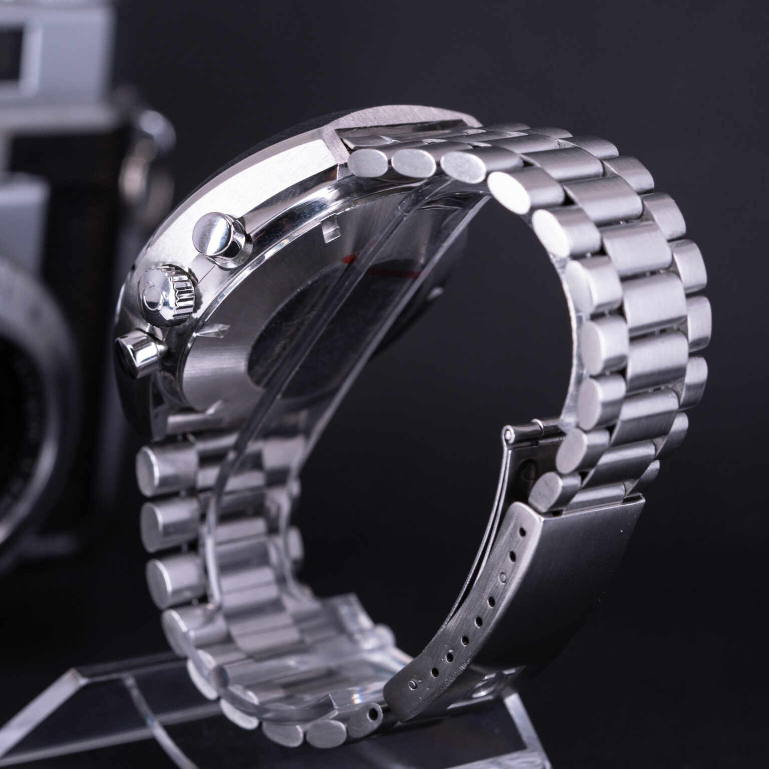 Omega-Speedmaster-Professional-MKII-3.jpg