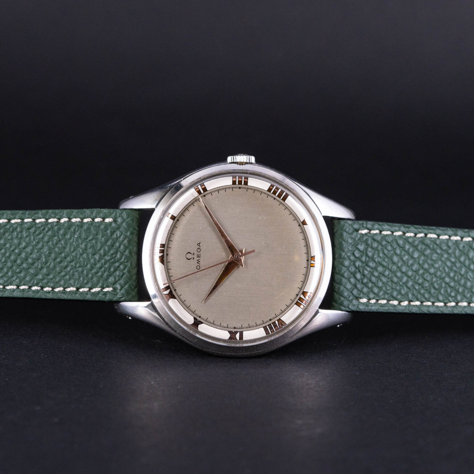 Omega_2506_Jumbo_1952.jpg