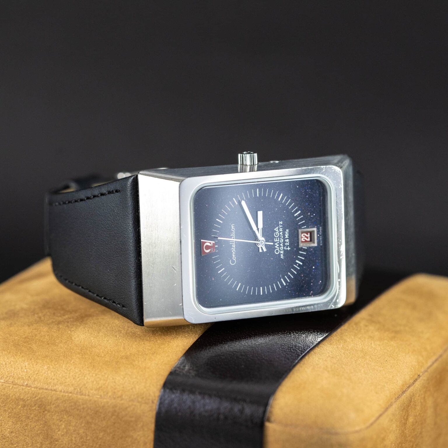 Omega_Aventurine_with_leather-3.jpg