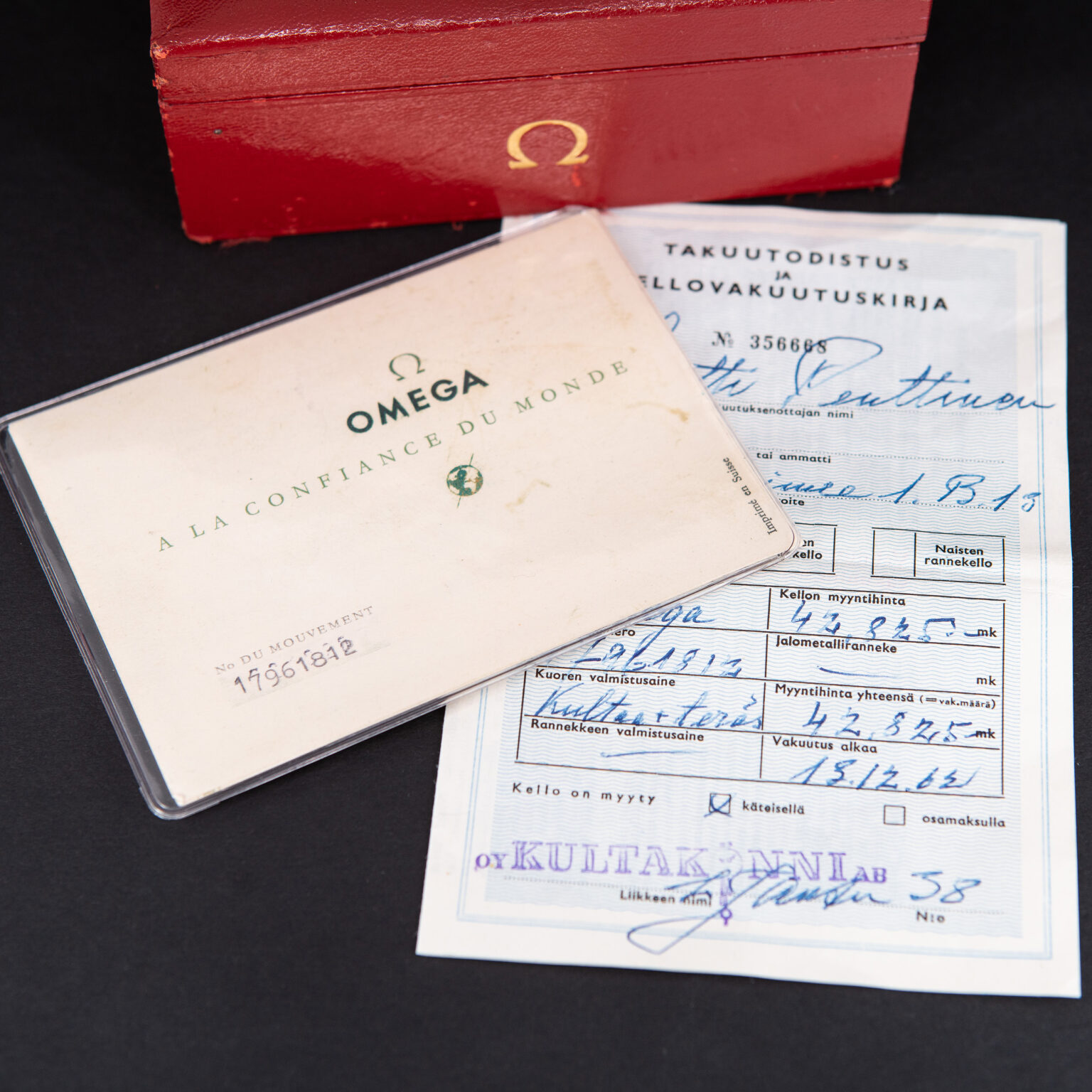 Omega_Constellation_14381-62-2.jpg
