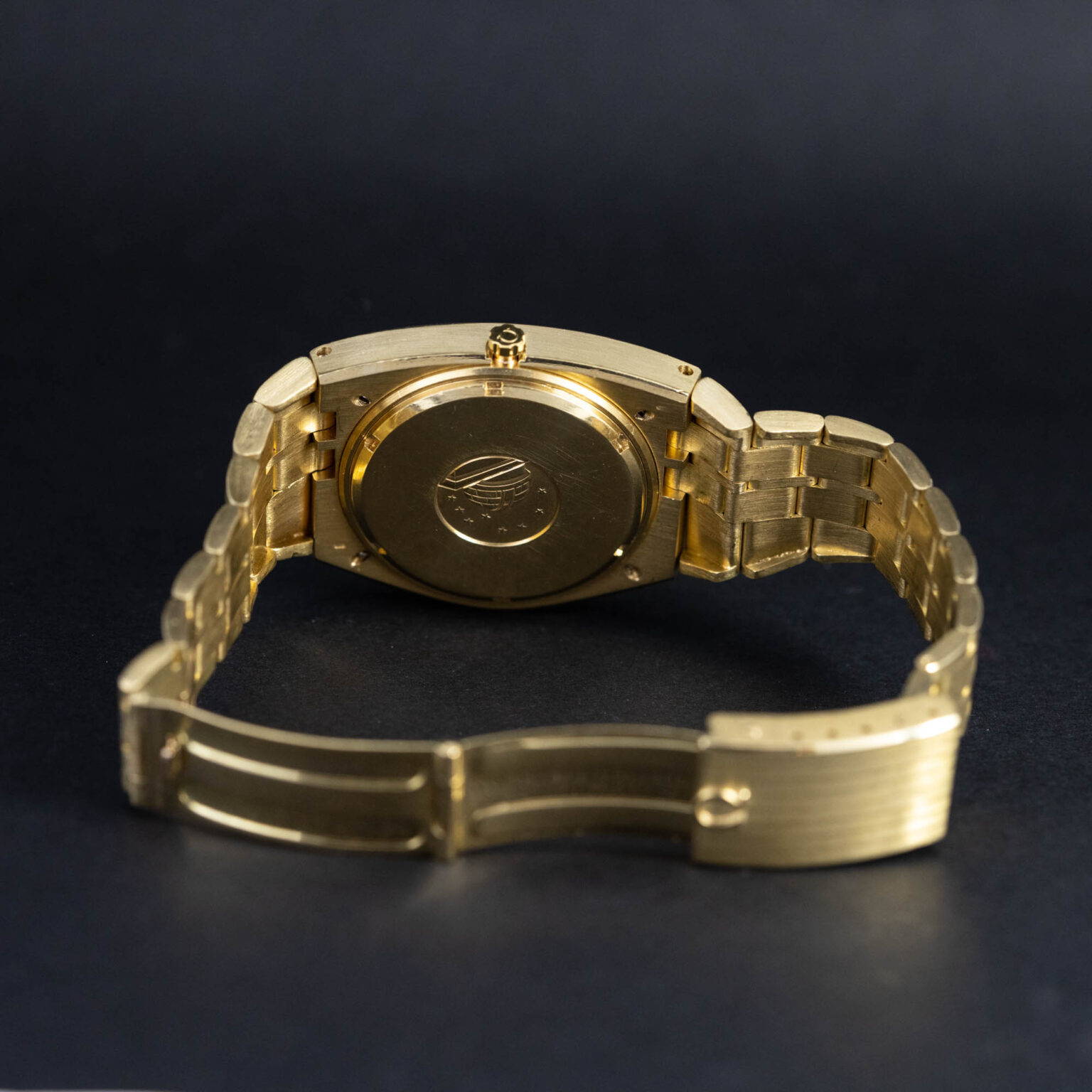 Omega_Constellation_18k_f300-10.jpg
