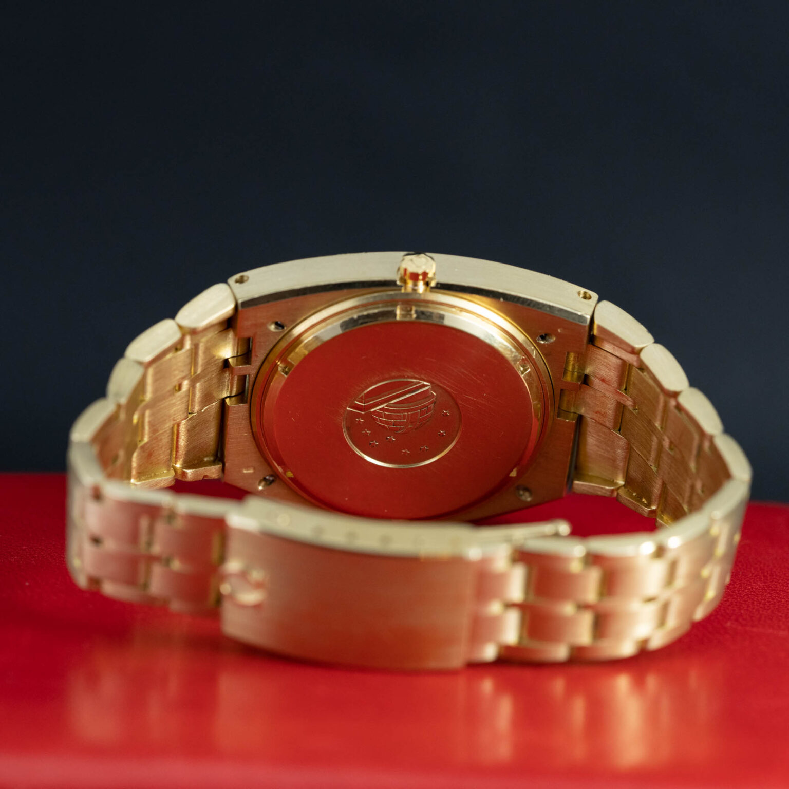Omega_Constellation_18k_f300-4.jpg