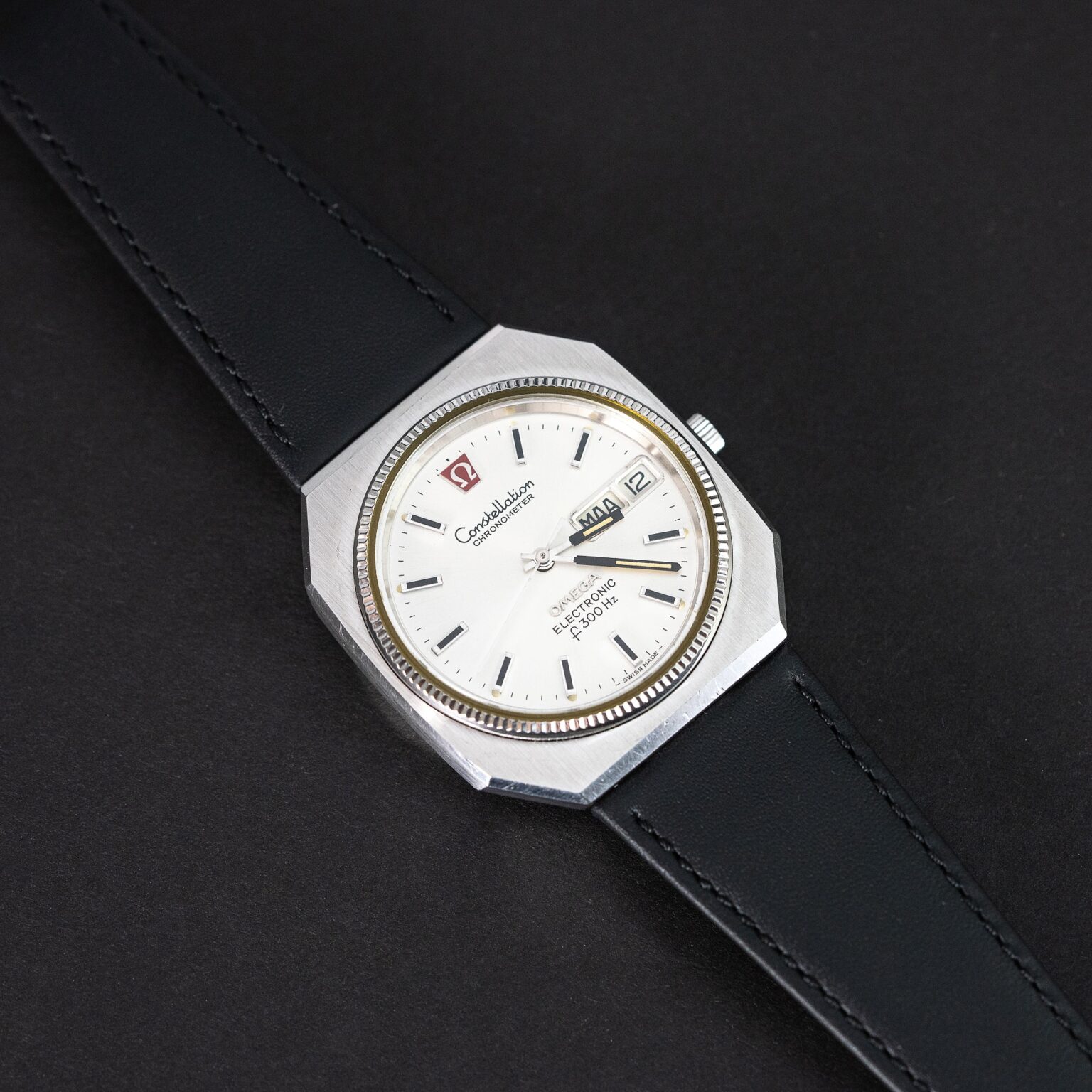 Omega_Constellation_300f_white-4.jpg