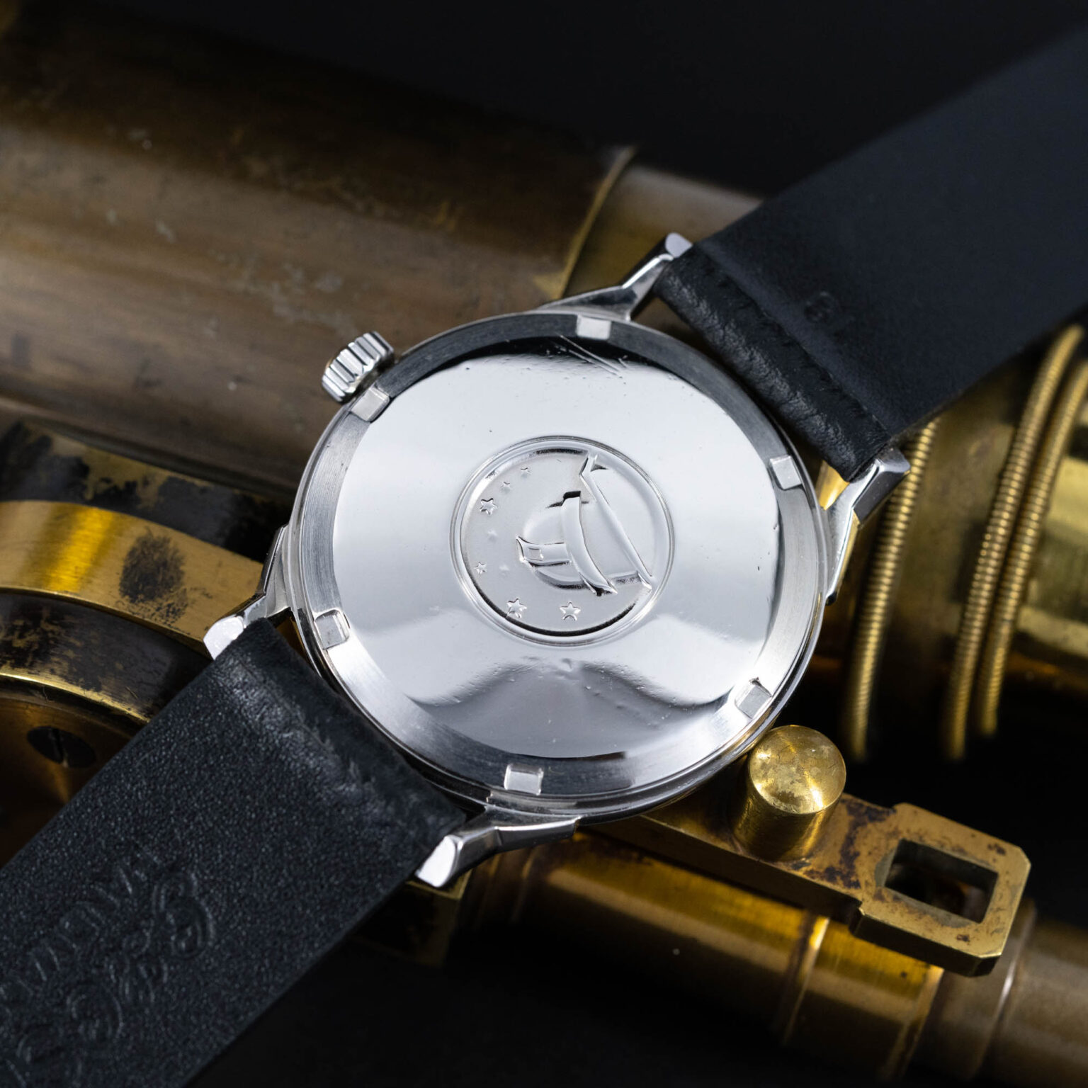 Omega_Constellation_Pie-Pan_1968-5.jpg