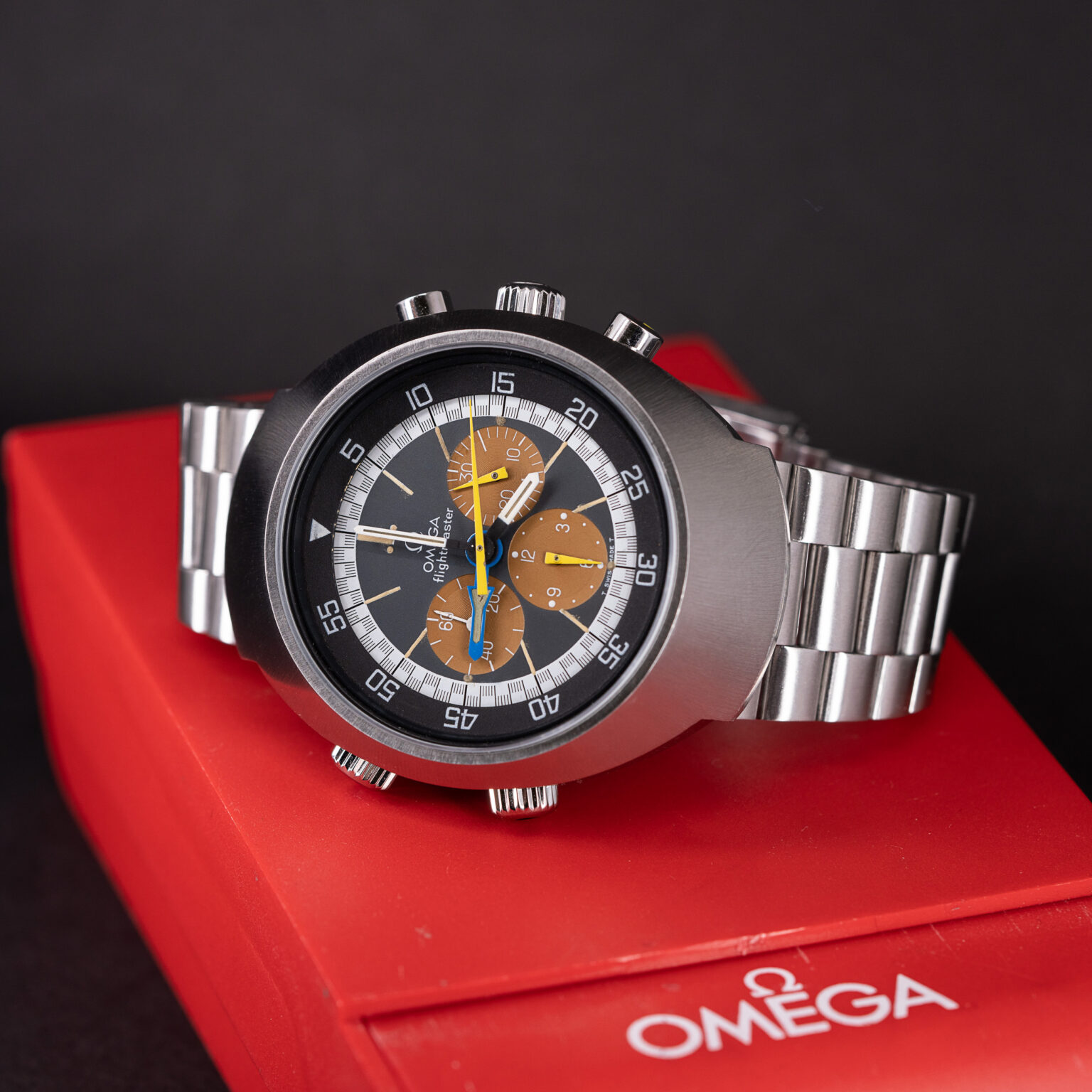 Omega_Flightmaster_911_1970-2.jpg