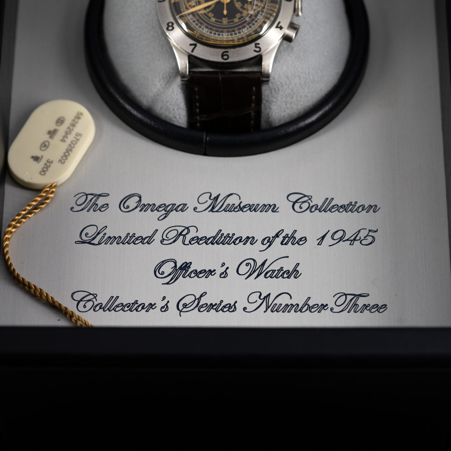 Omega_Officers_Museum_Watch_1945-4.jpg