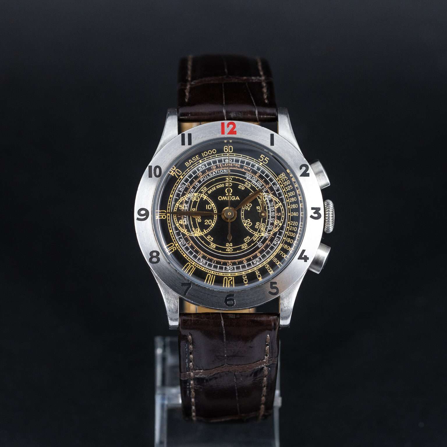 Omega_Officers_Museum_Watch_1945-6.jpg