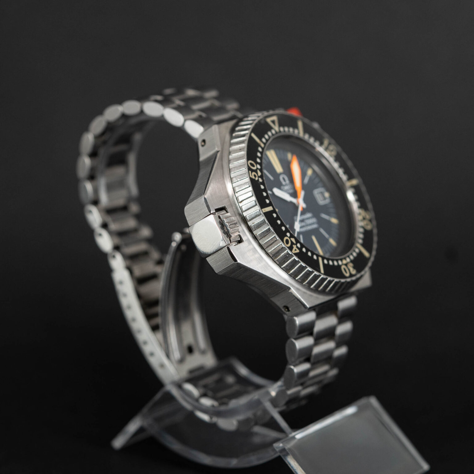 Omega_Plo-Prof_600_1972-4.jpg