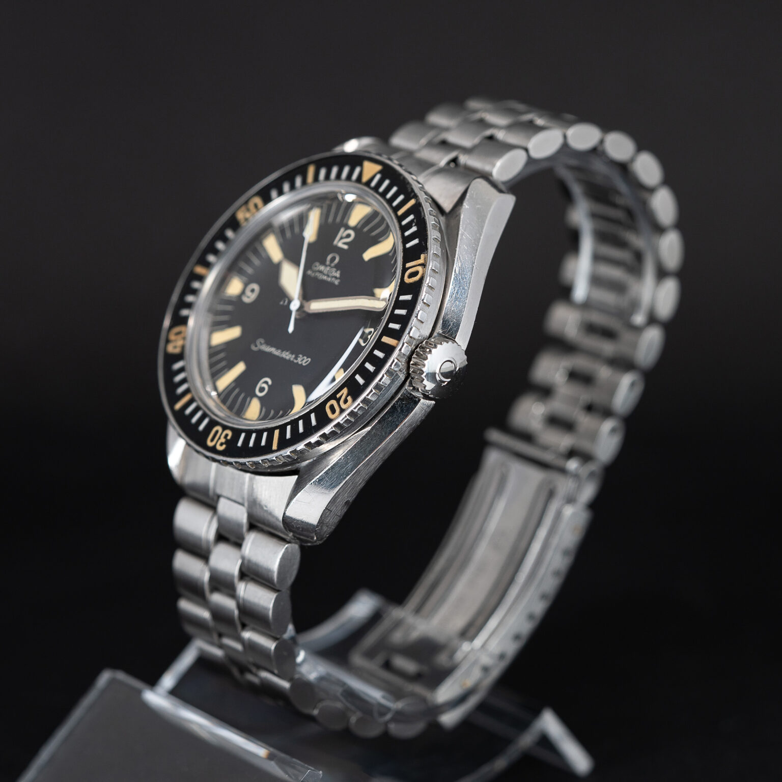 Omega_Seamaster-300_165.024_1967-3.jpg