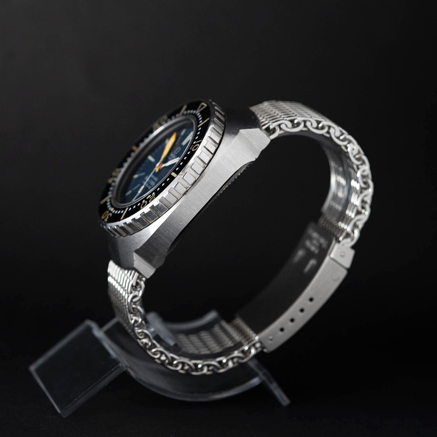 Omega_Seamaster_1000-3.jpg