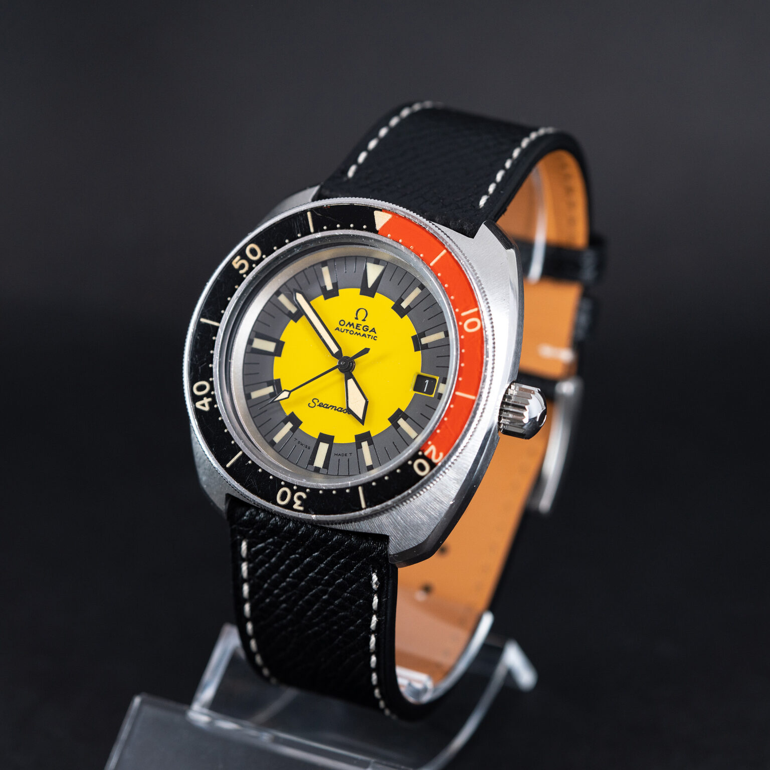 Omega_Seamaster_200_Banana_1969-2.jpg