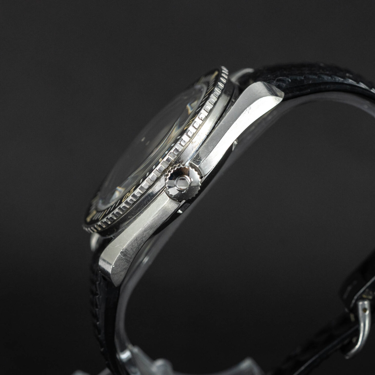 Omega_Seamaster_300_Big_Triangle-9.jpg