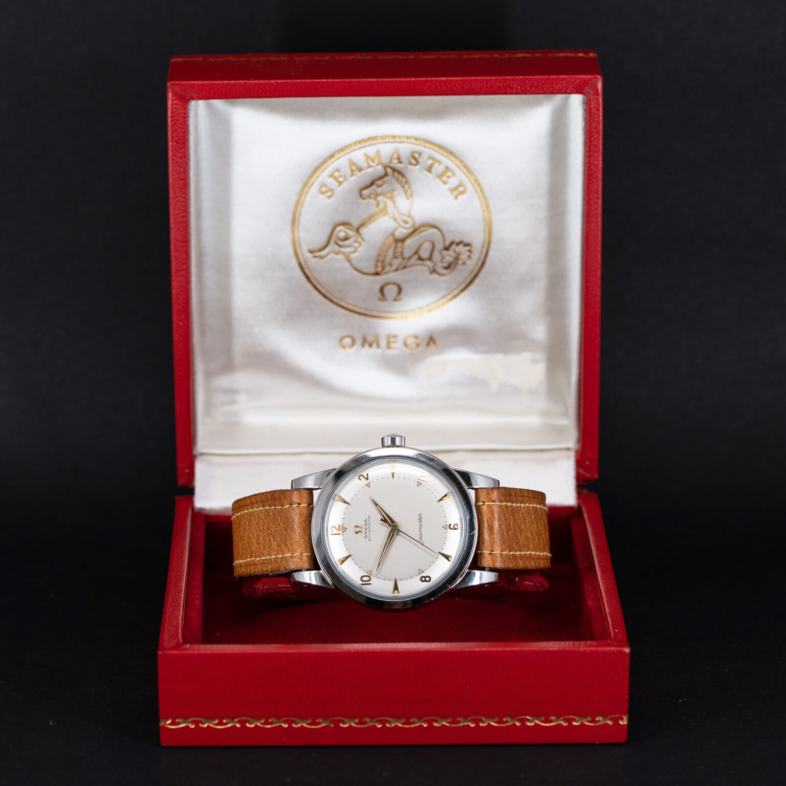 Omega_Seamaster_NOS_2657_1952-2.jpg