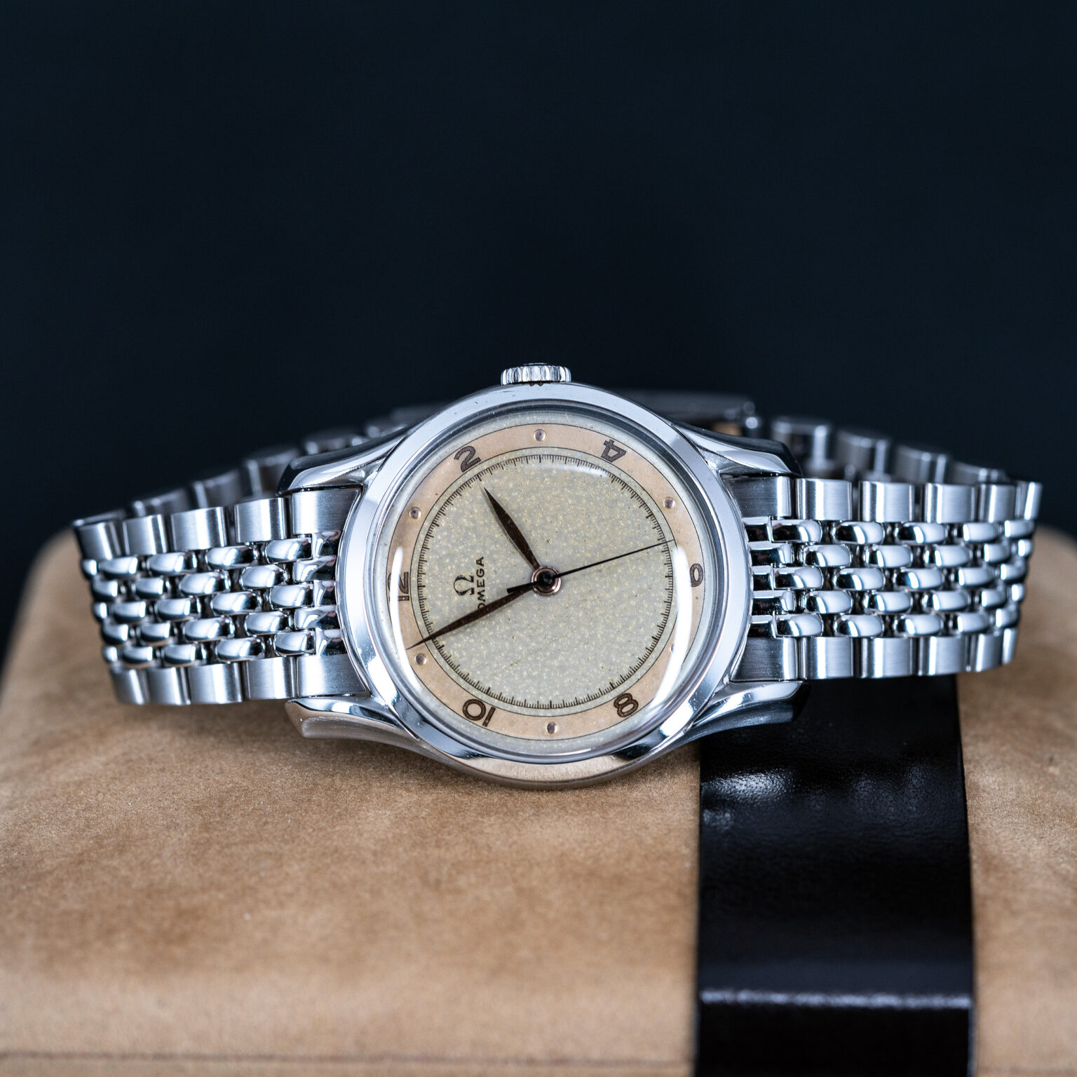 Omega_Sector-Dial_2487_1947-1.jpg