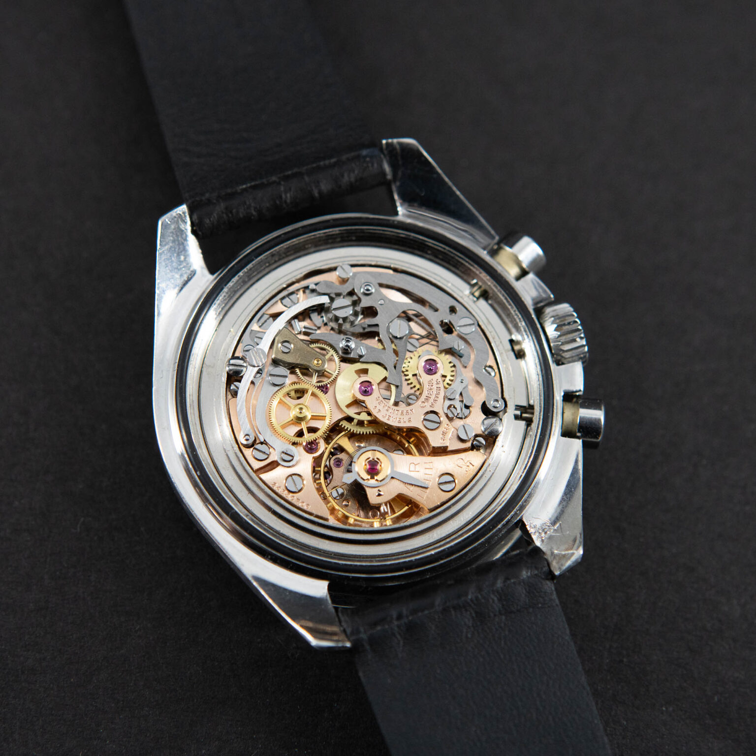 Omega_Speedmaster_105012-65-9.jpg