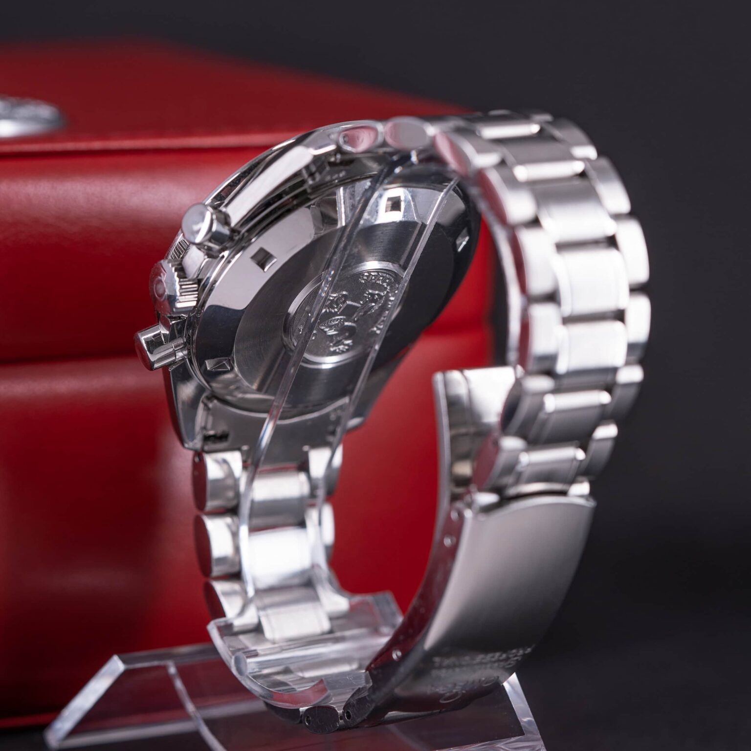 Omega_Speedmaster_1450222-7.jpg