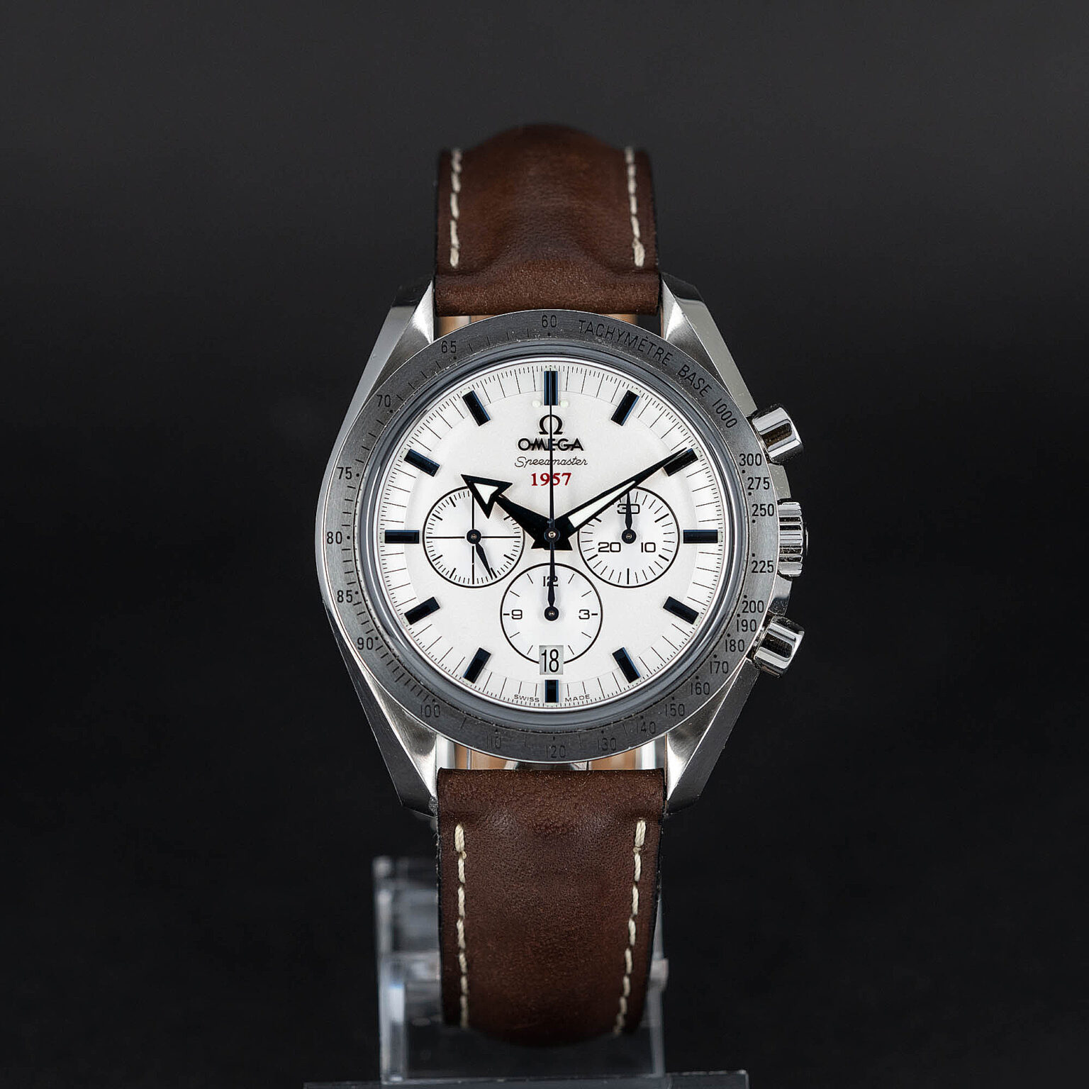 Omega_Speedmaster_1957_Co-Axial-4.jpg