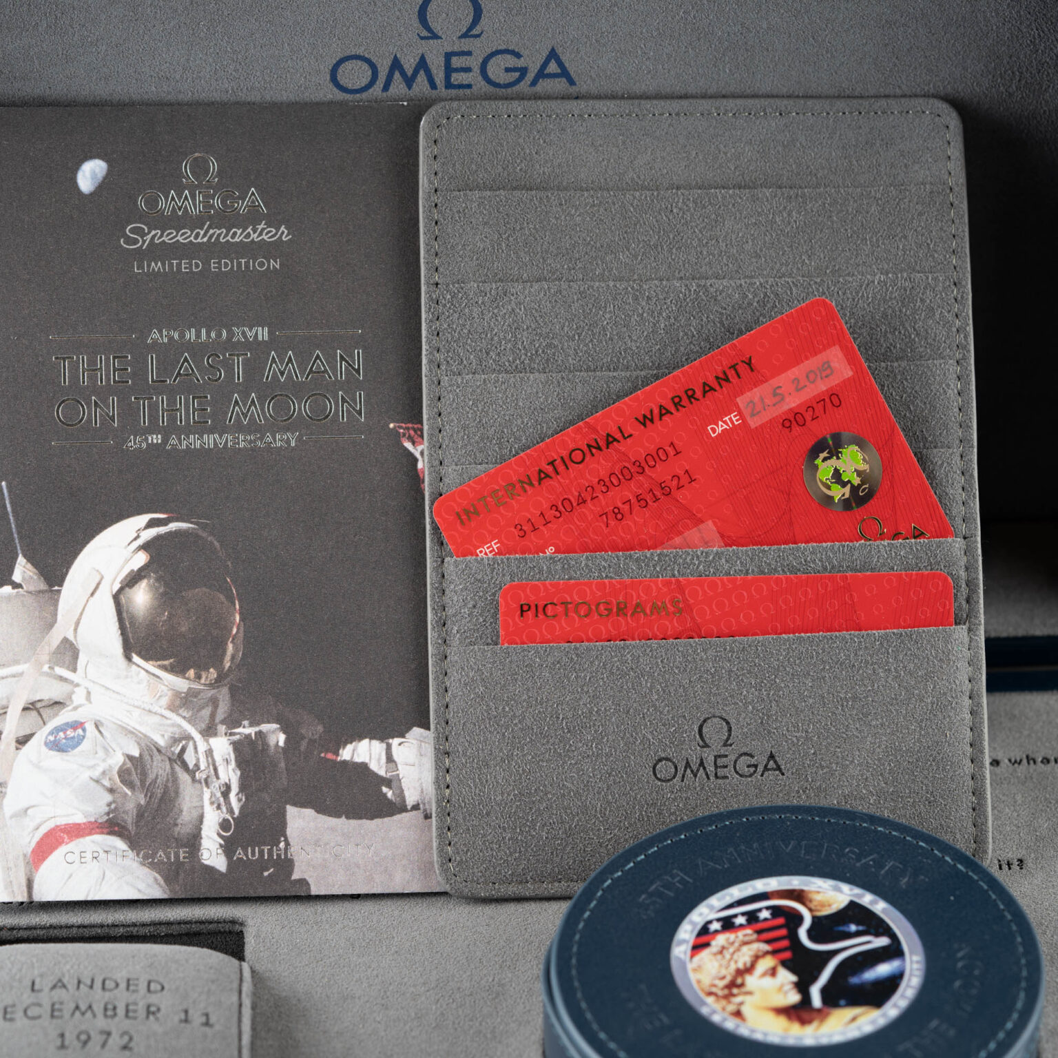 Omega_Speedmaster_45th_Gene-Cernan_2019-6.jpg