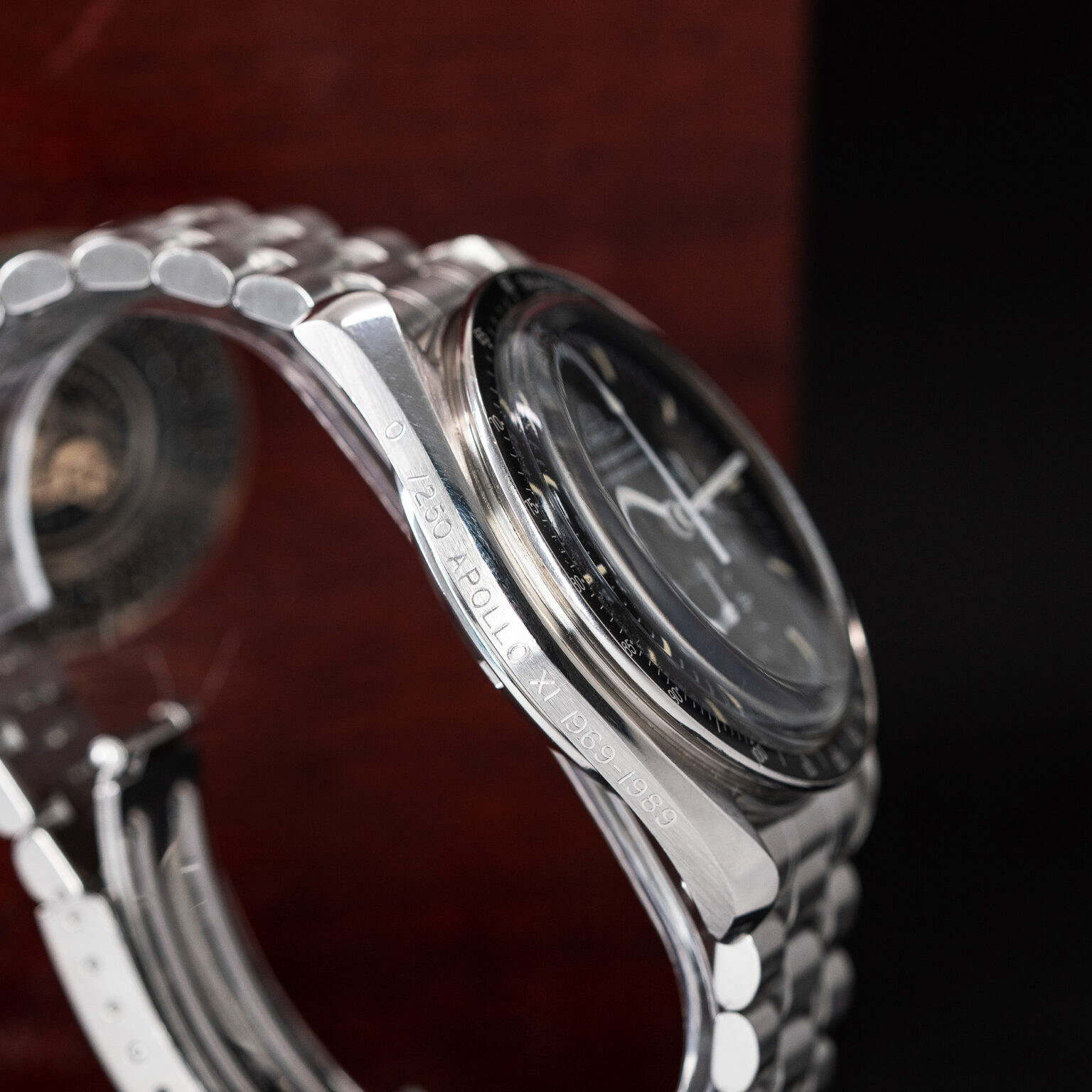 Omega_Speedmaster_Apollo-XI_20th_Limited-Germany-7.jpg