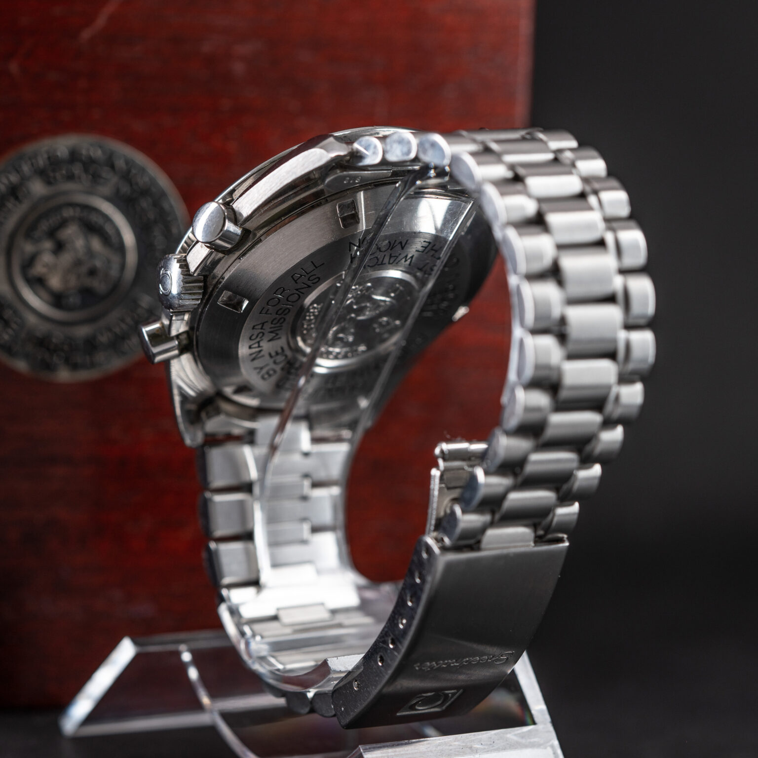 Omega_Speedmaster_Apollo-XI_20th_Limited-Germany-8.jpg