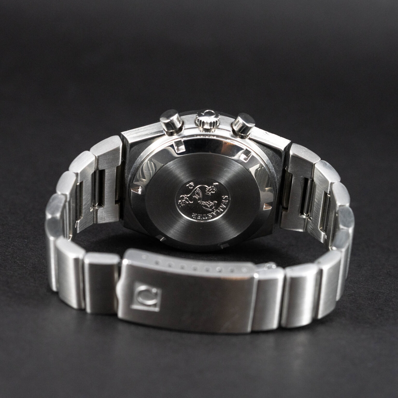 Omega_Speedmaster_Automatic_1975-2.jpg