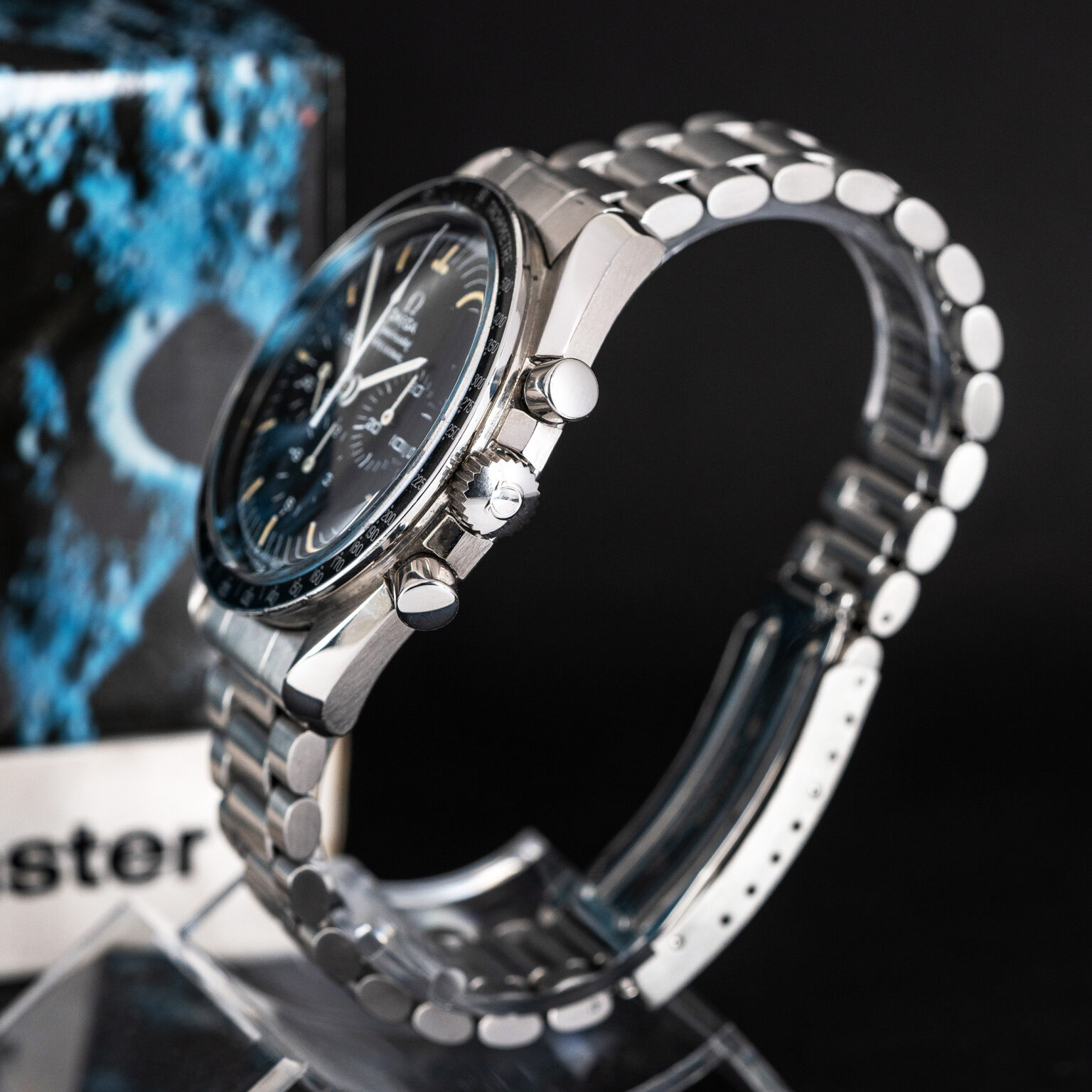 Omega_Speedmaster_Pro_1975-3.jpg