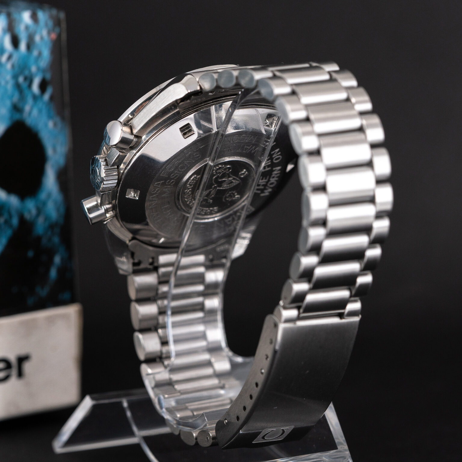 Omega_Speedmaster_Pro_1975-4.jpg