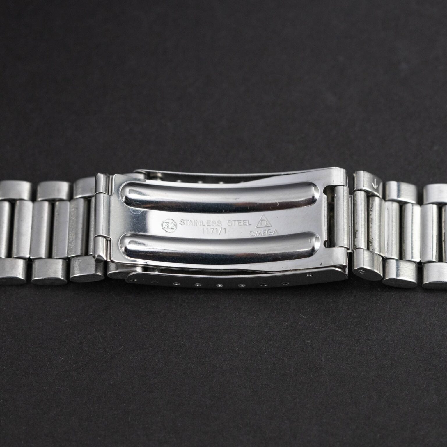 Omega_Speedmaster_Pro_1988-3.jpg