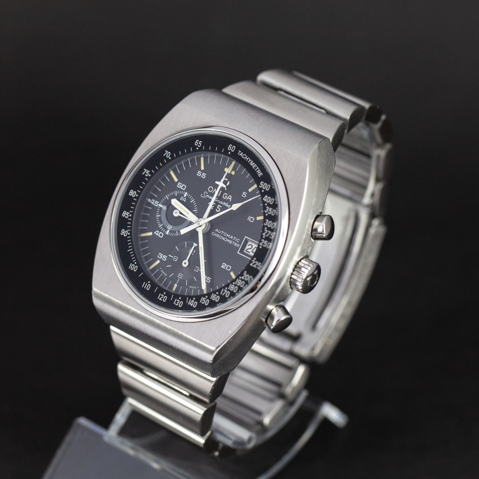 Omega_Speedmaster_Prof_125-2.jpg