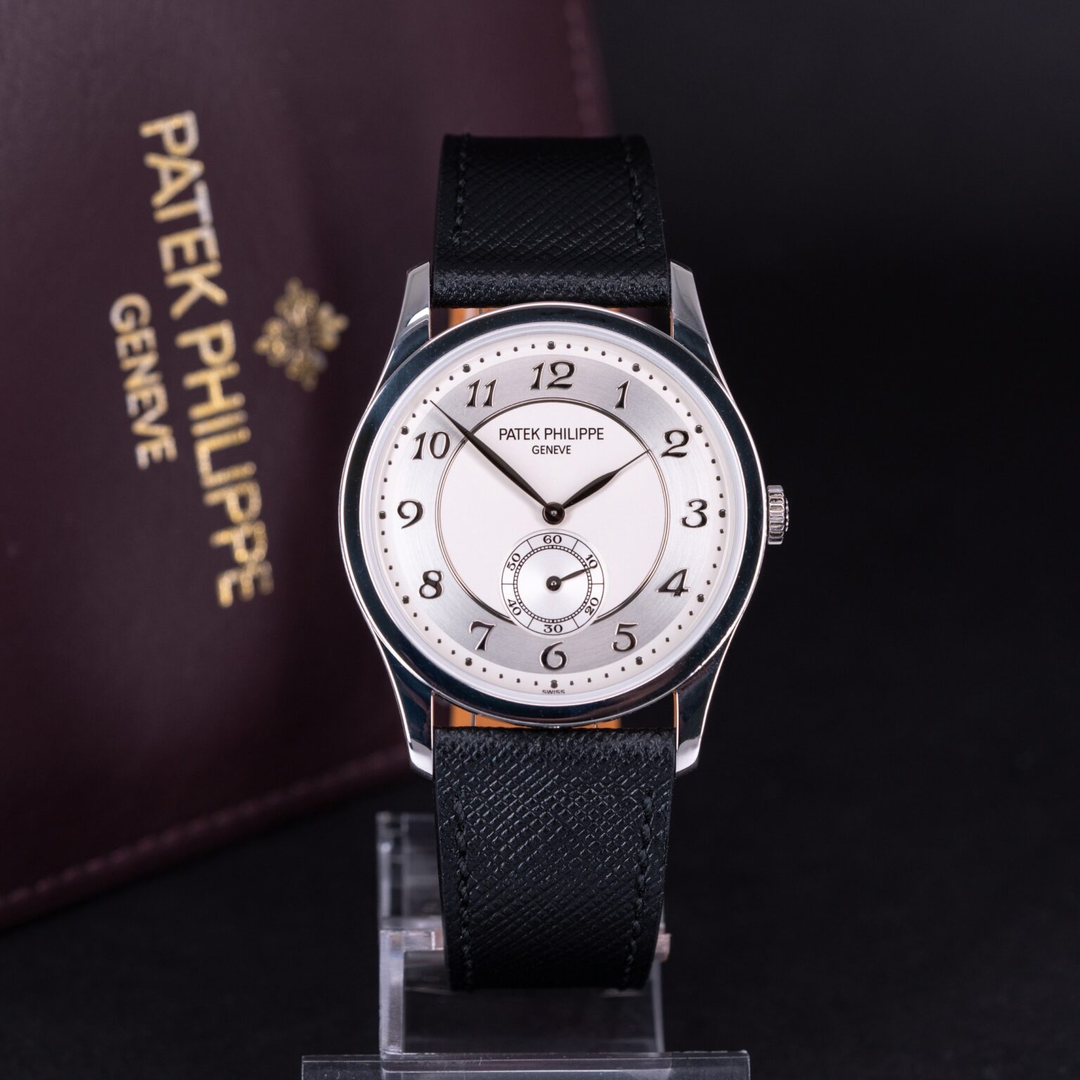 Patek-Philippe-Calatrava-5196P_2006-7.jpg
