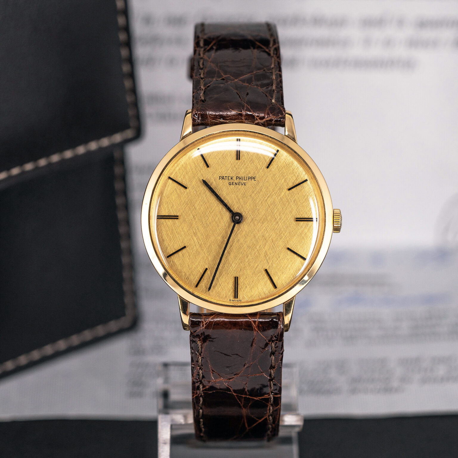 Patek_Philippe_Calatrava_3468-2.jpg