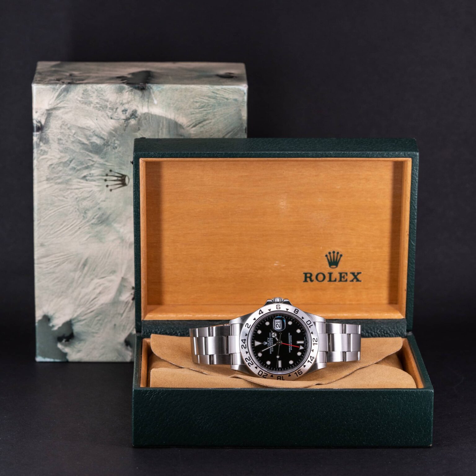 Rolex-Explorer-II-16570-2003-4.jpg