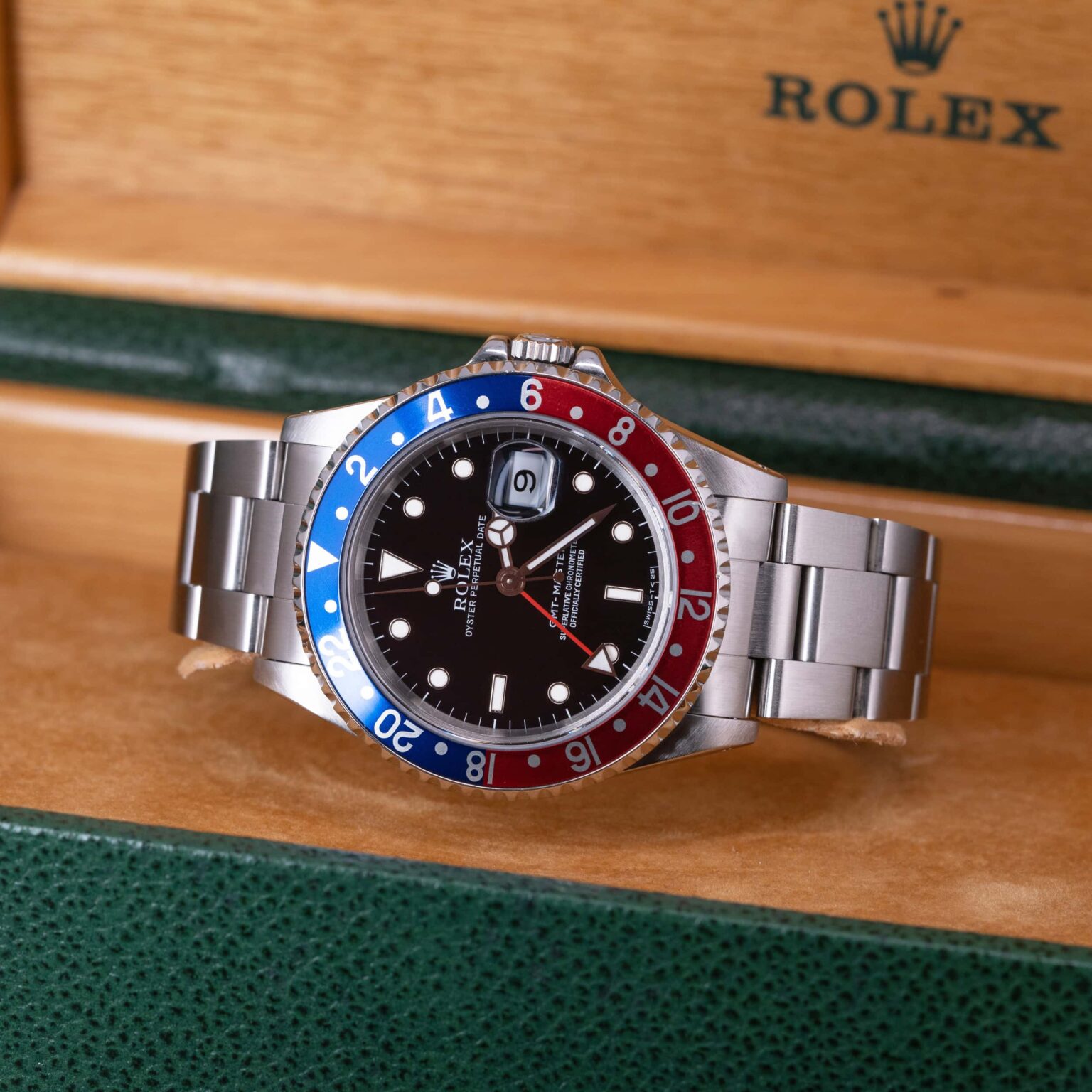 Rolex-GMT-Master-16700-1991-3-1.jpg