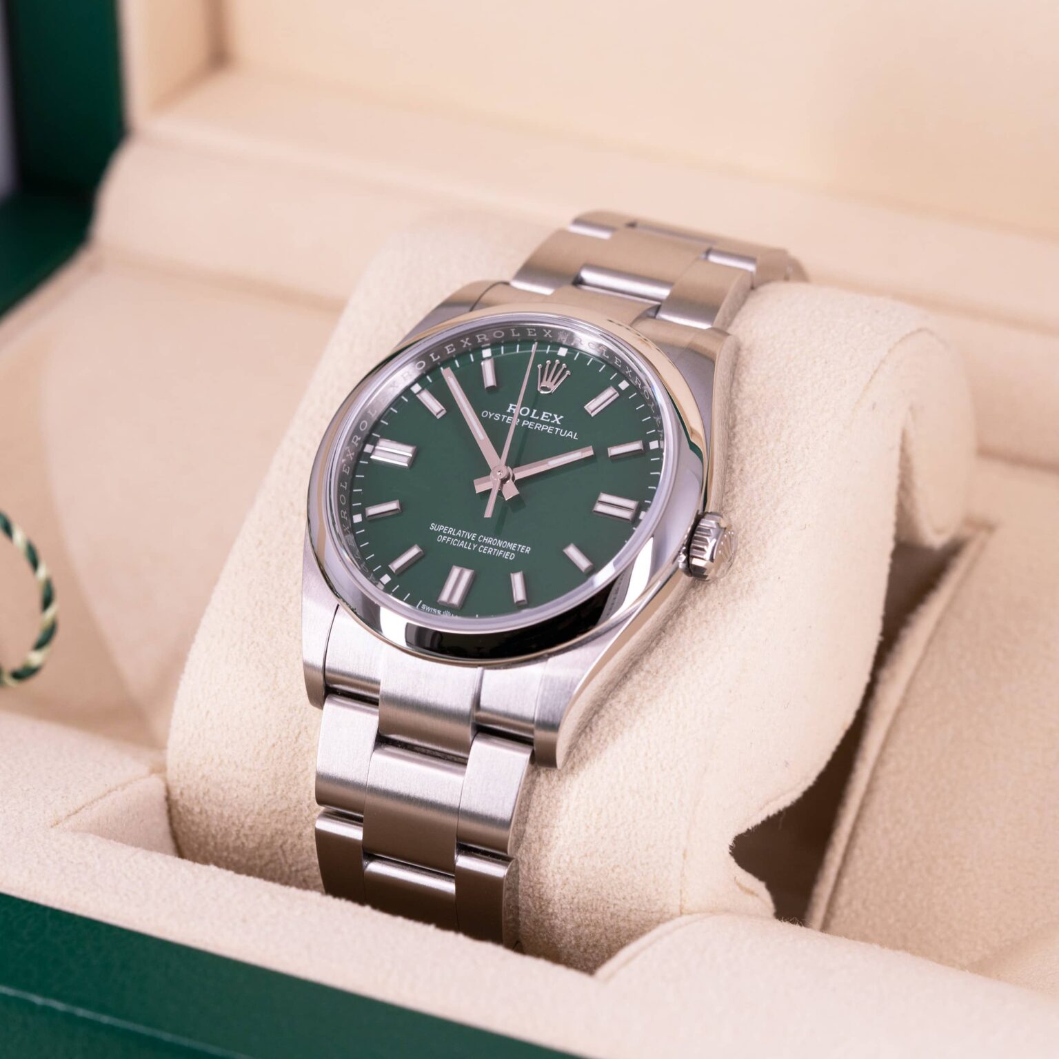 Rolex-OP-Date-126000-Green-2023-2.jpg