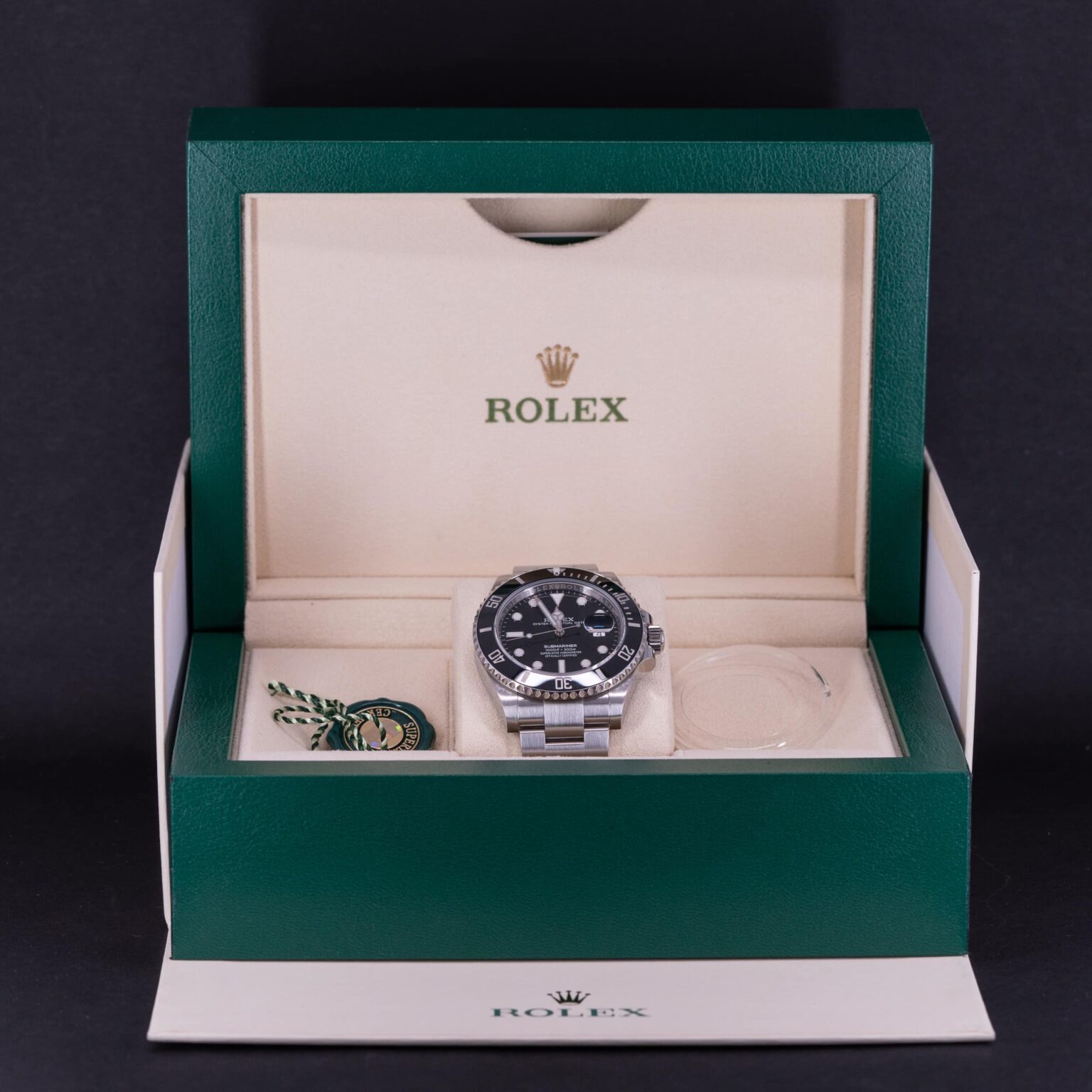 Rolex-Submariner-126610LN-2022.jpg