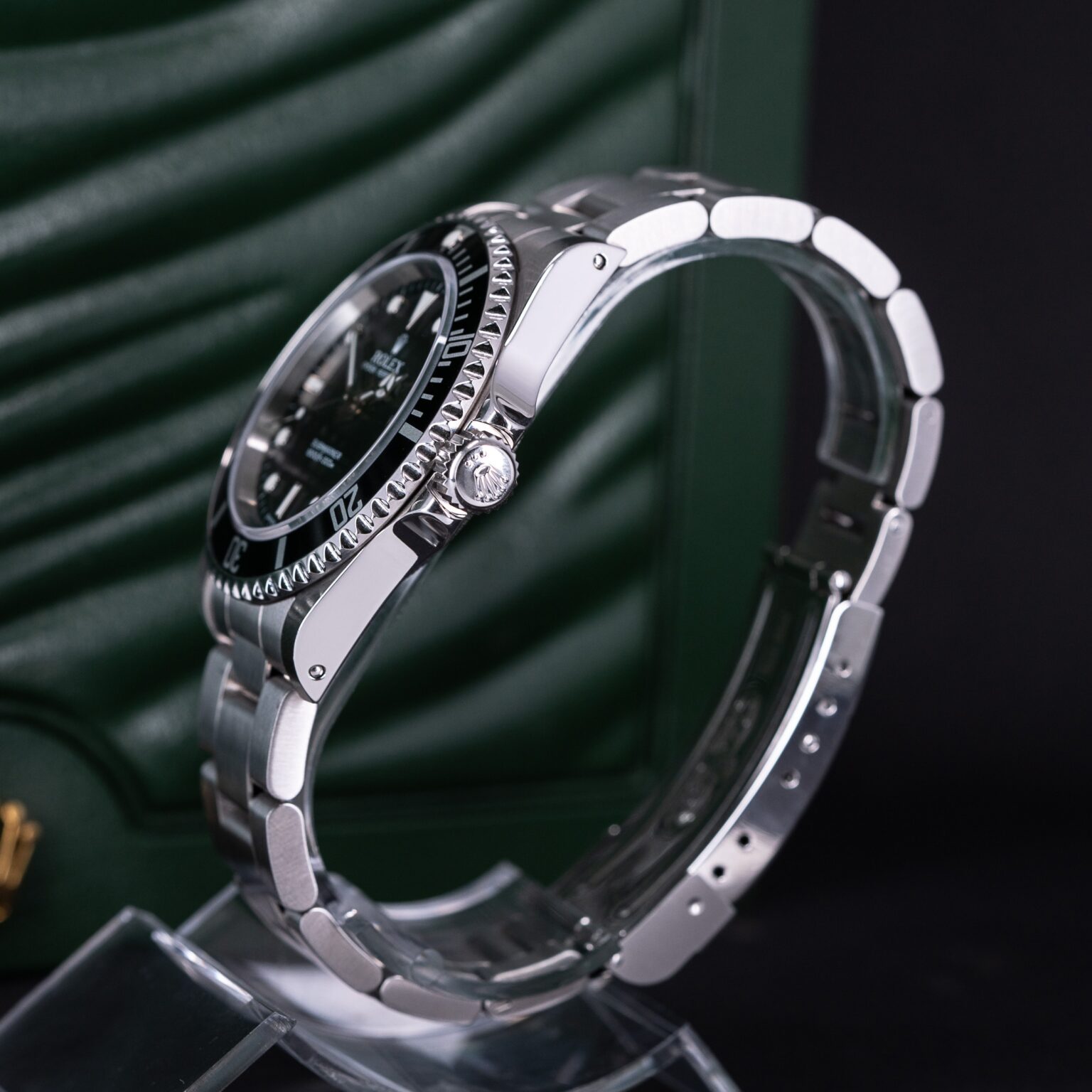 Rolex-Submariner-14060M_2005-5.jpg