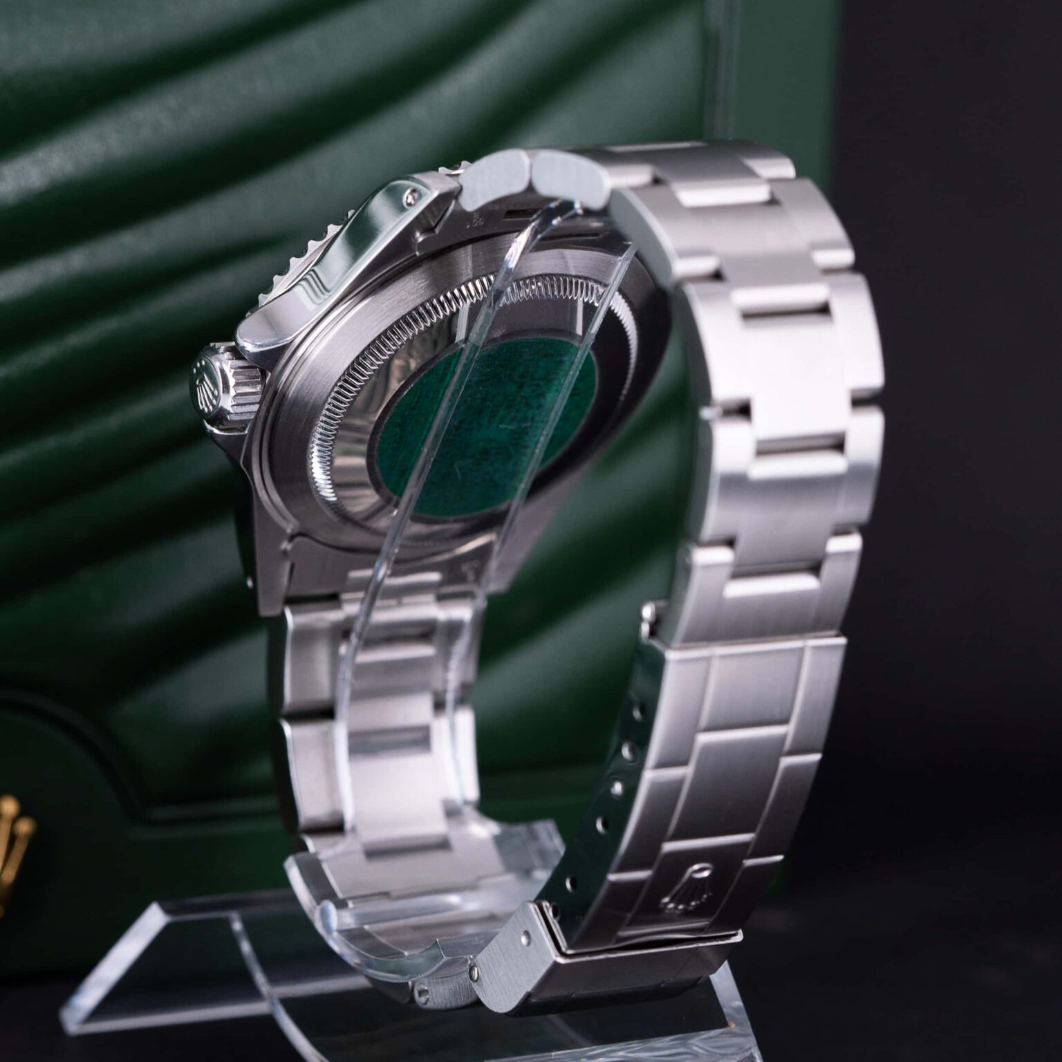 Rolex-Submariner-14060M_2005-6.jpg