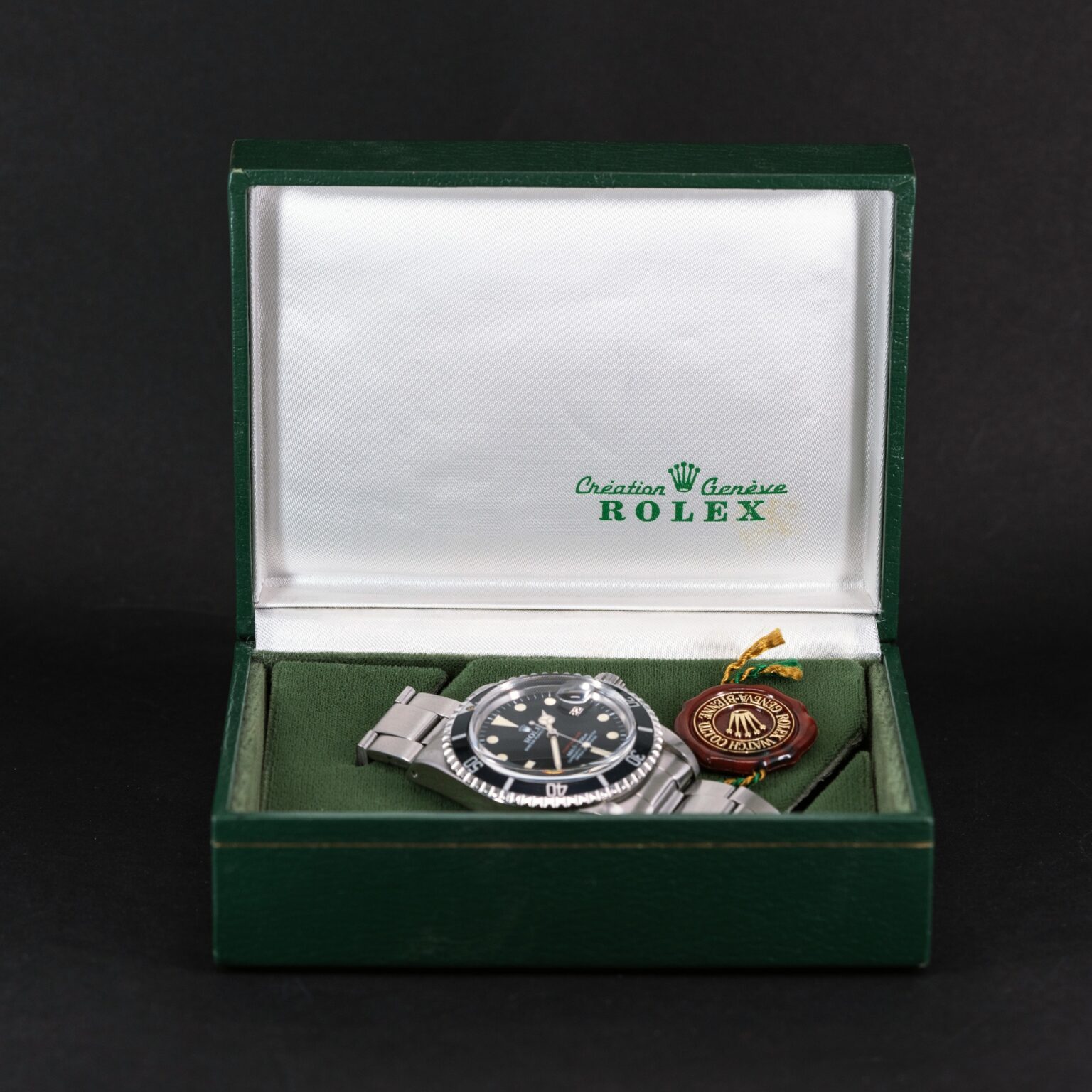 Rolex-Submariner-Red-1680-1972.jpg