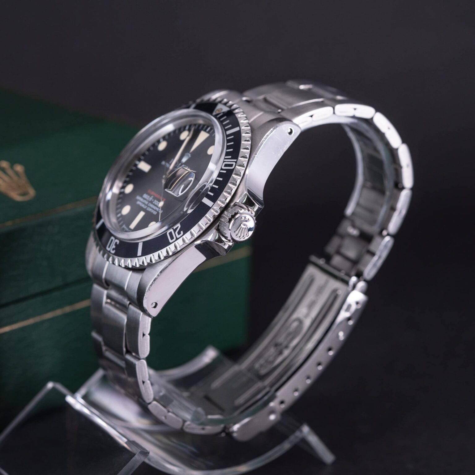 Rolex-Submariner-Red-1680-1972-9.jpg