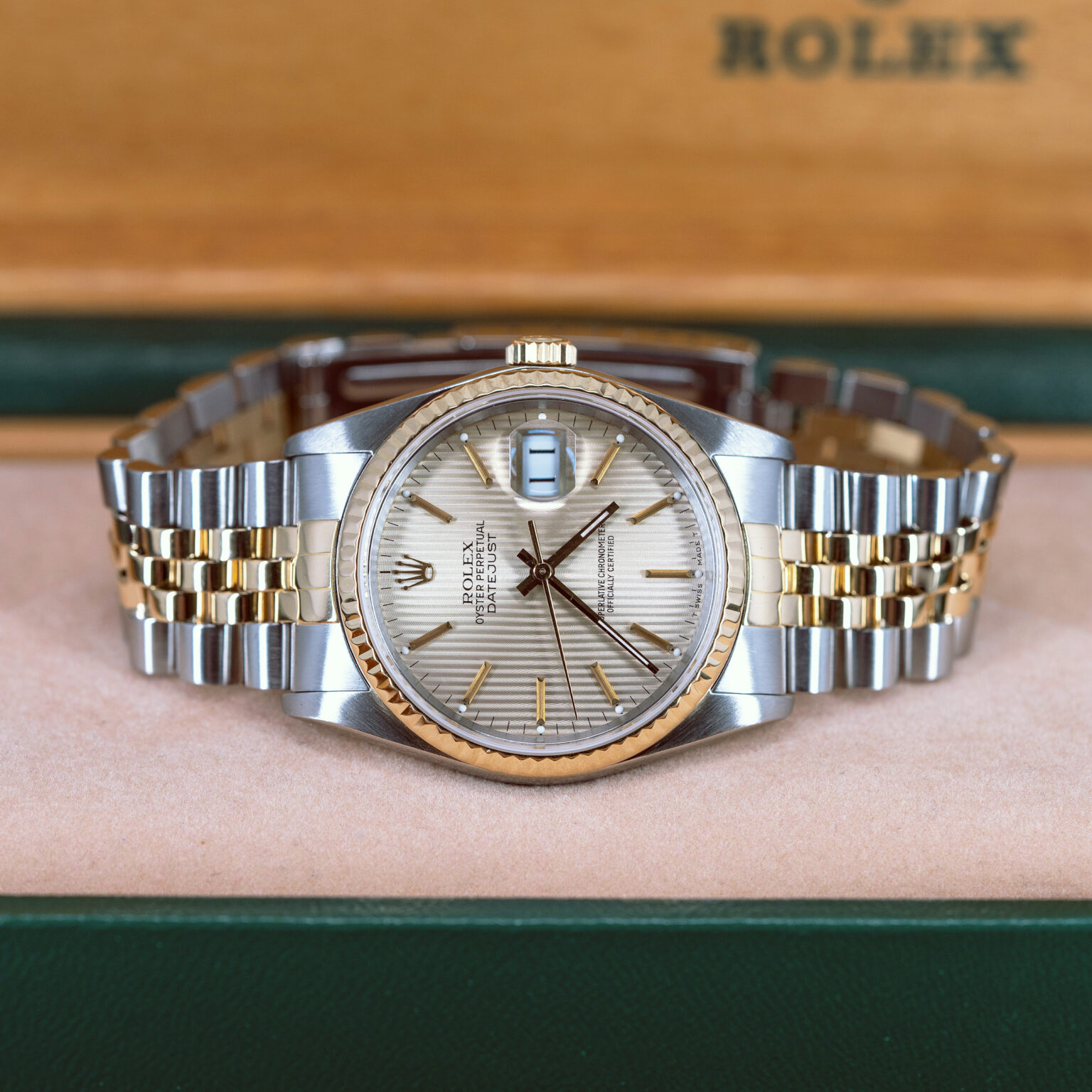 Rolex_Datejust_16233_1989-2.jpg