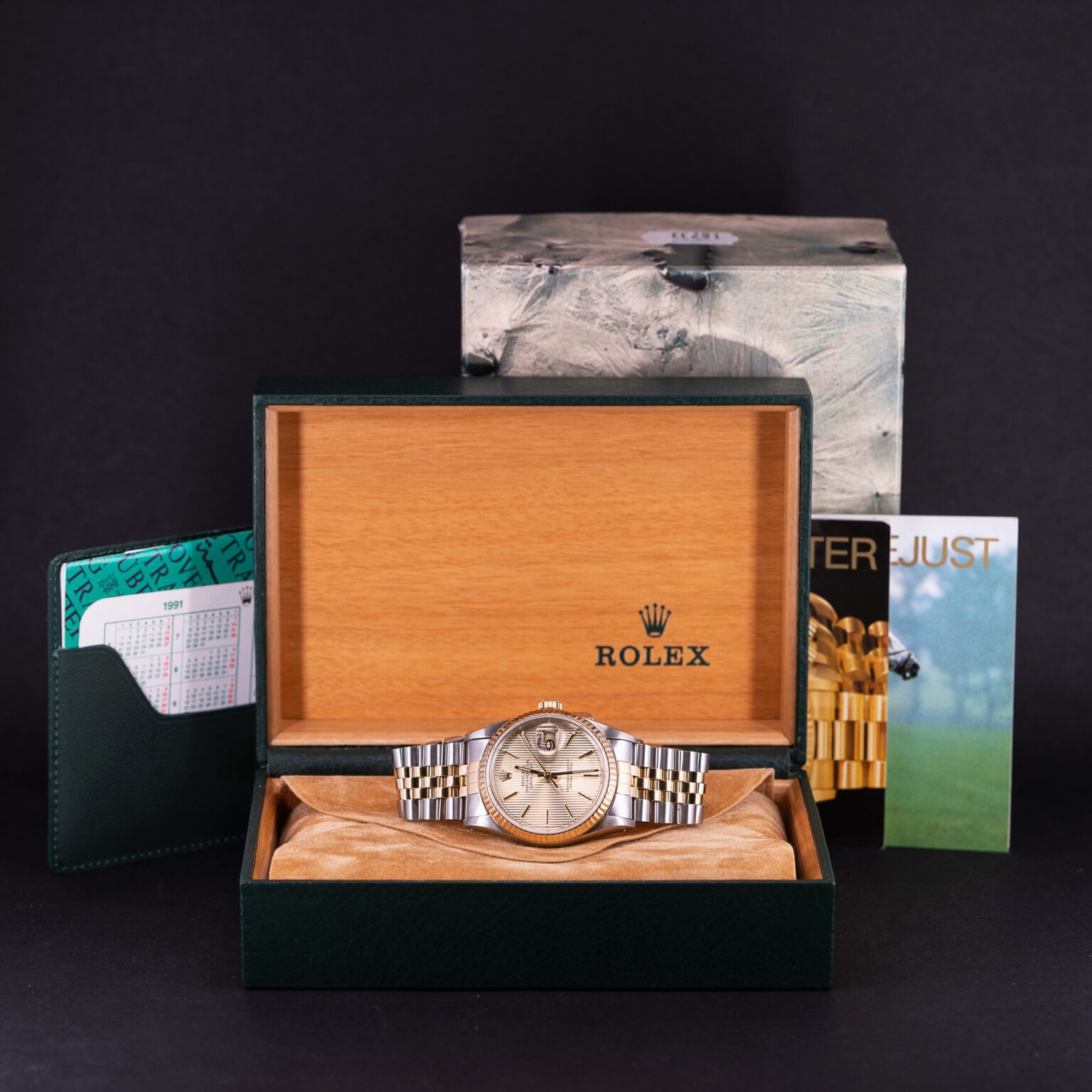 Rolex_Datejust_16233_Tapestry_1991.jpg