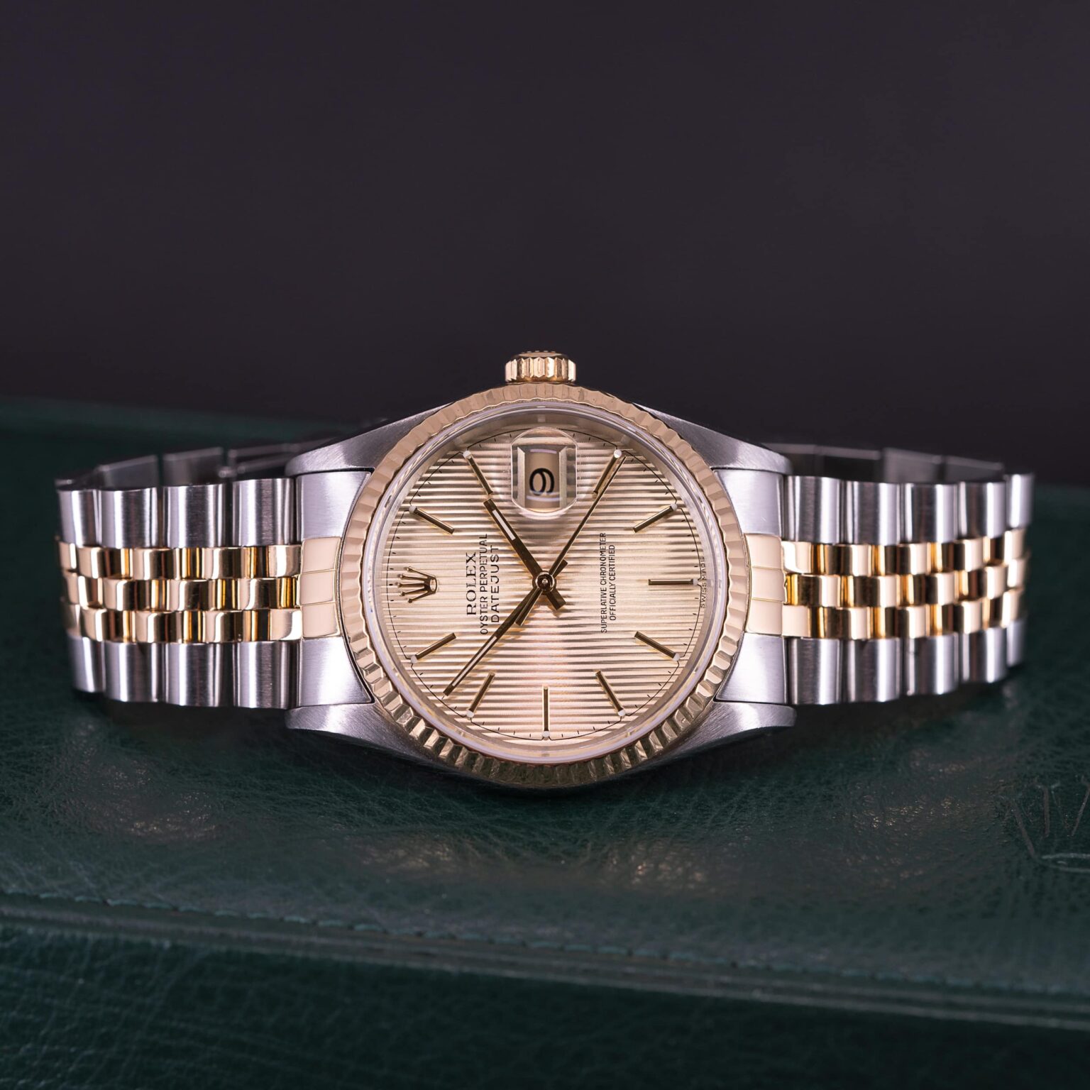 Rolex_Datejust_16233_Tapestry_1991-3.jpg