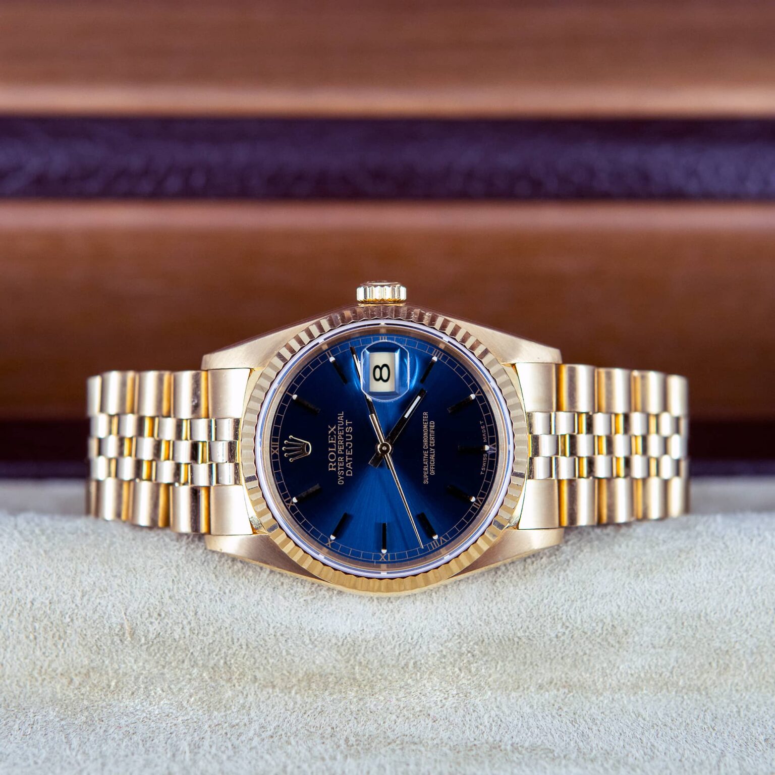 Rolex_Datejust_18k_16238-1-2.jpg