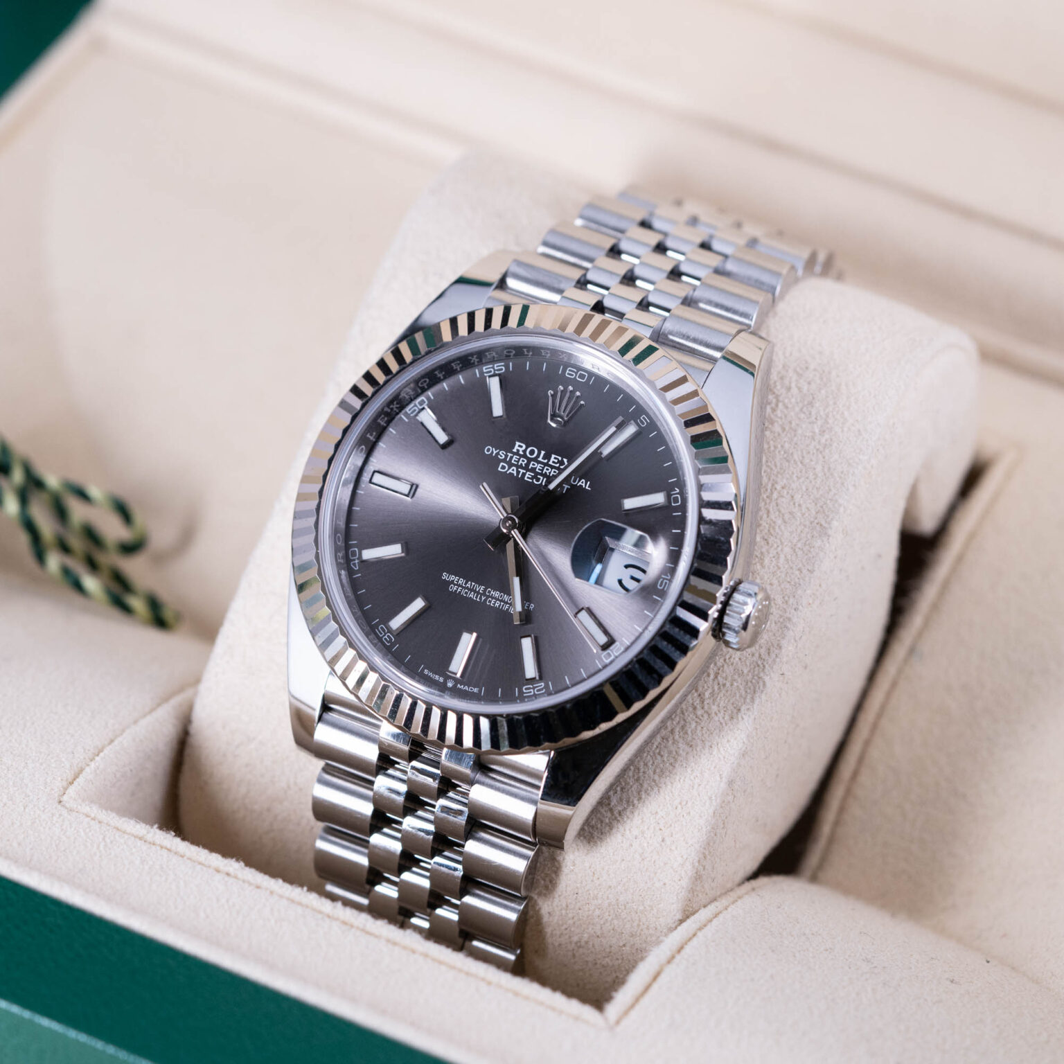 Rolex_Datejust_41_126334_2019-4.jpg