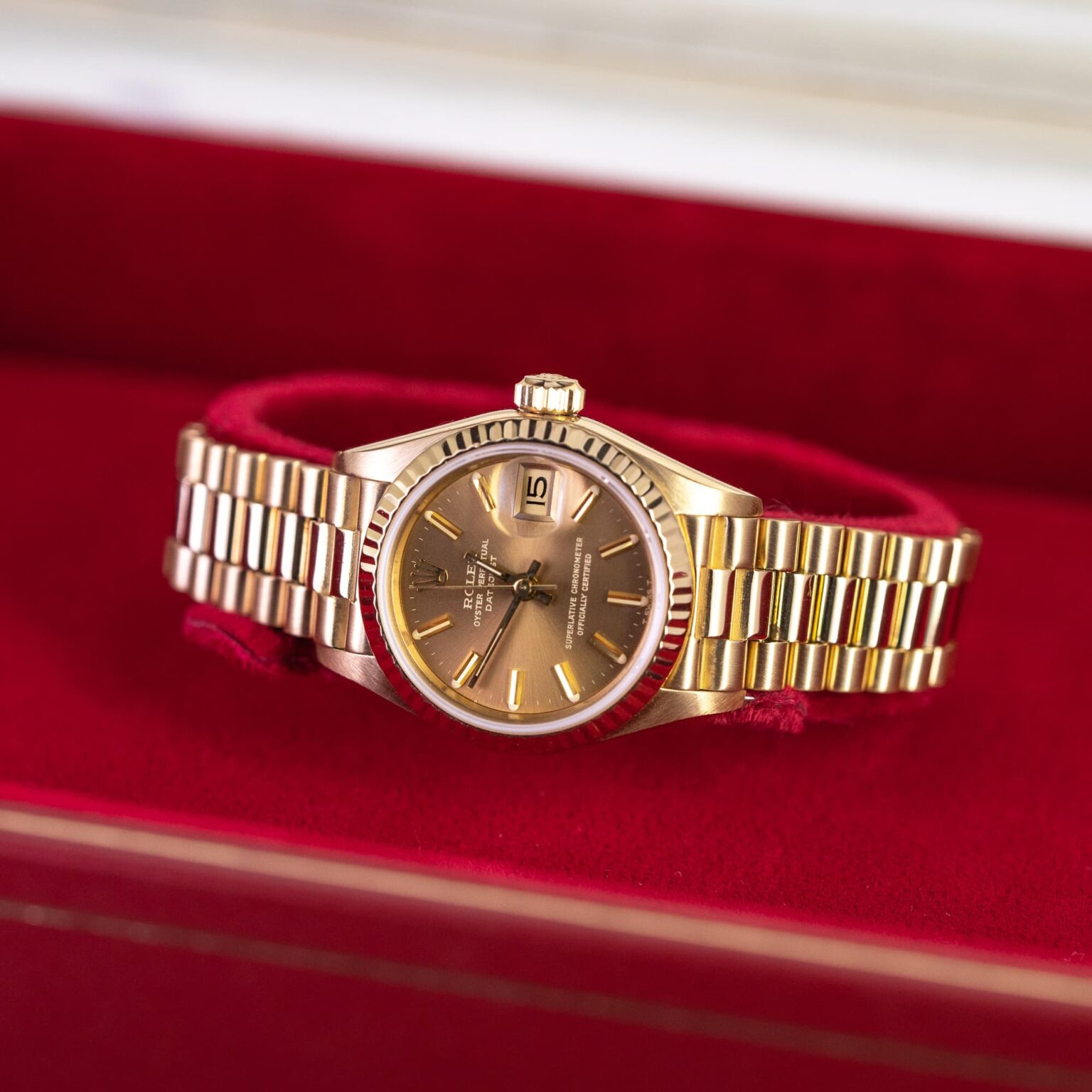 Rolex_Datejust_Lady_69178_1984-3.jpg