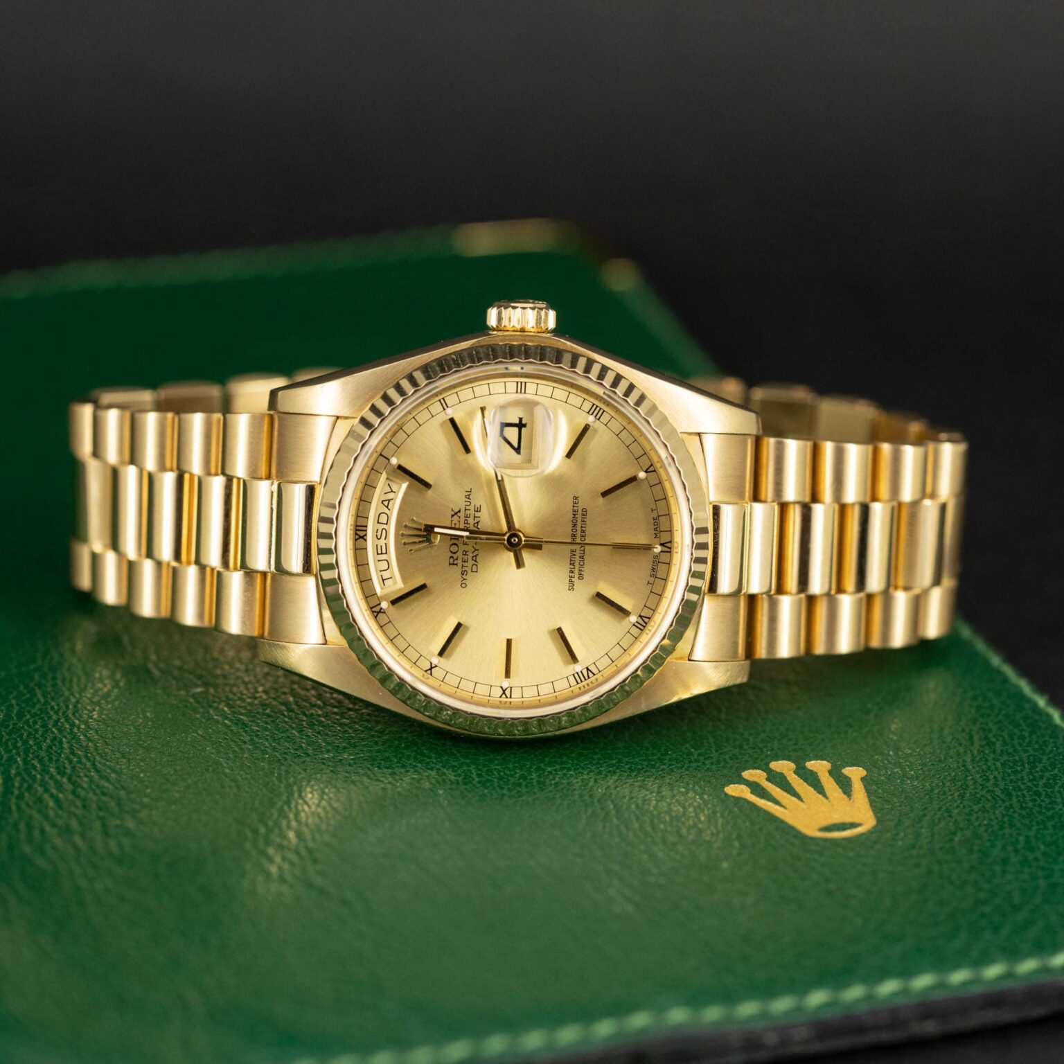 Rolex_Day-Date_18038_1979-5.jpg
